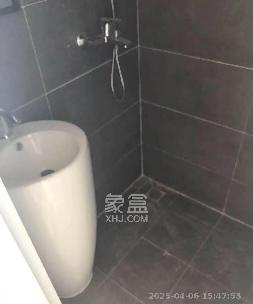 叠彩兰亭 1室1厅1卫 1200.0元/月 叠彩兰亭 1室1厅1卫 1200.0元/月室内图