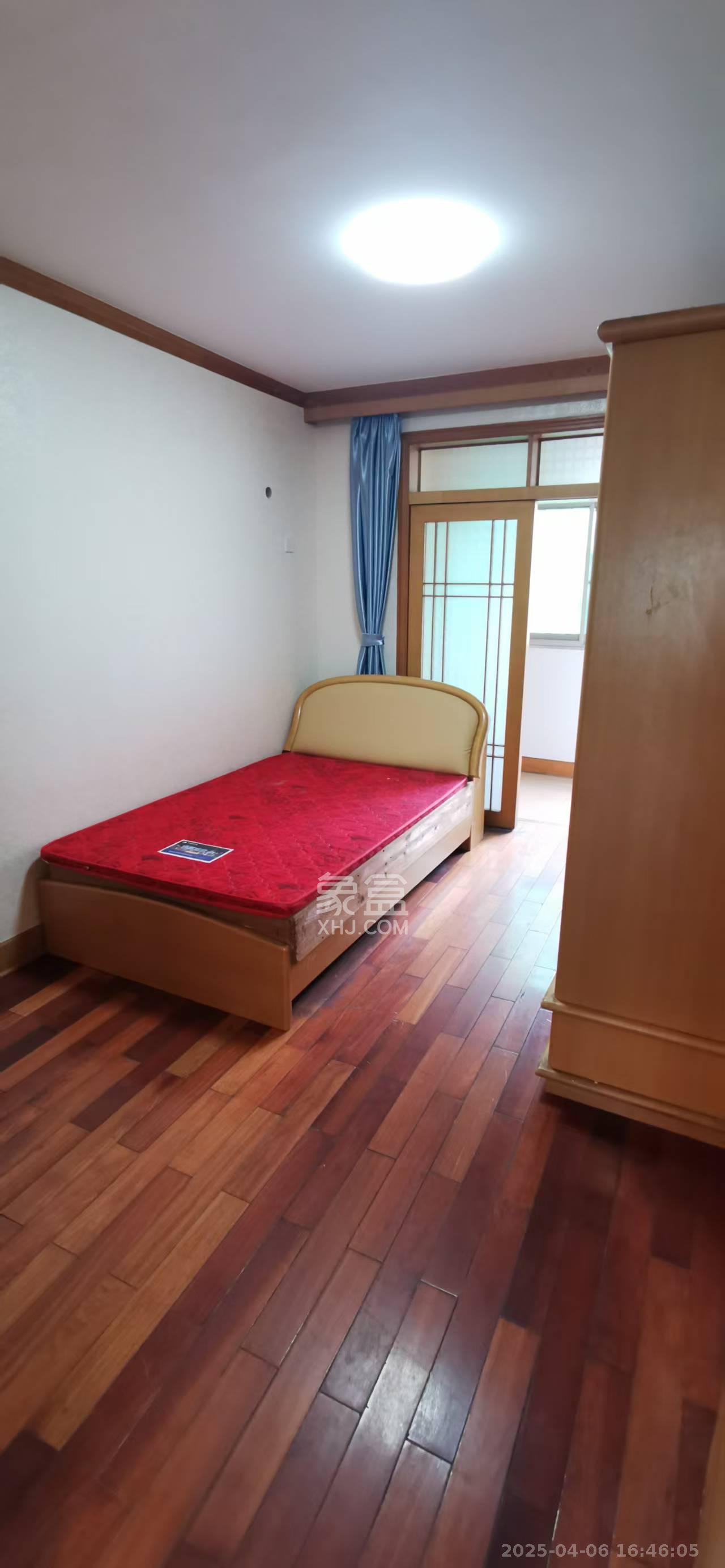 咸嘉新村嘉文苑 3室2厅2卫 2600.0元/月 咸嘉新村嘉文苑 3室2厅2卫 2600.0元/月室内图