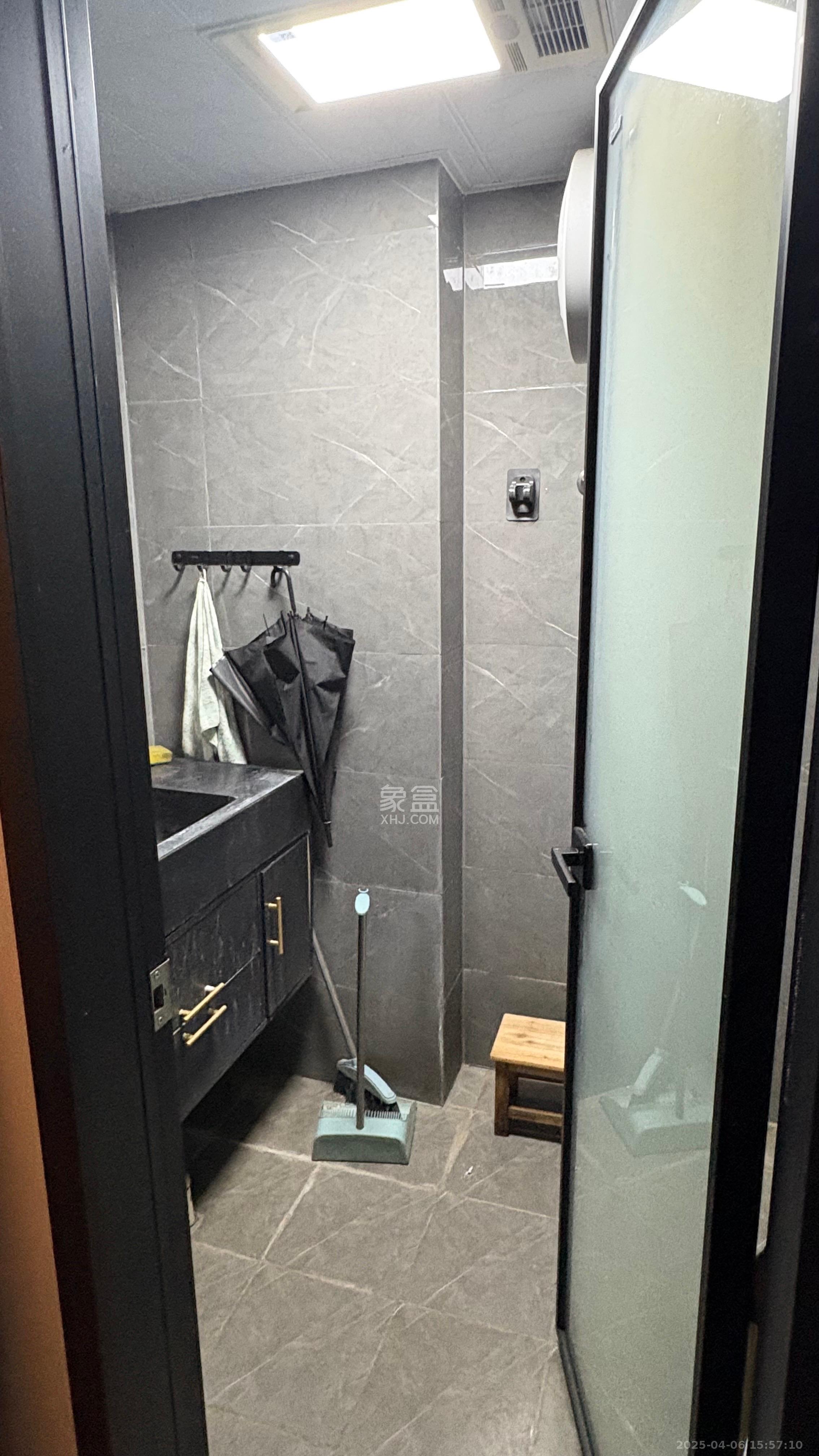 中海新城熙岸(中信新城五期)  1室1厅1卫    1200.0元/月 中海新城熙岸(中信新城五期)  1室1厅1卫    1200.0元/月