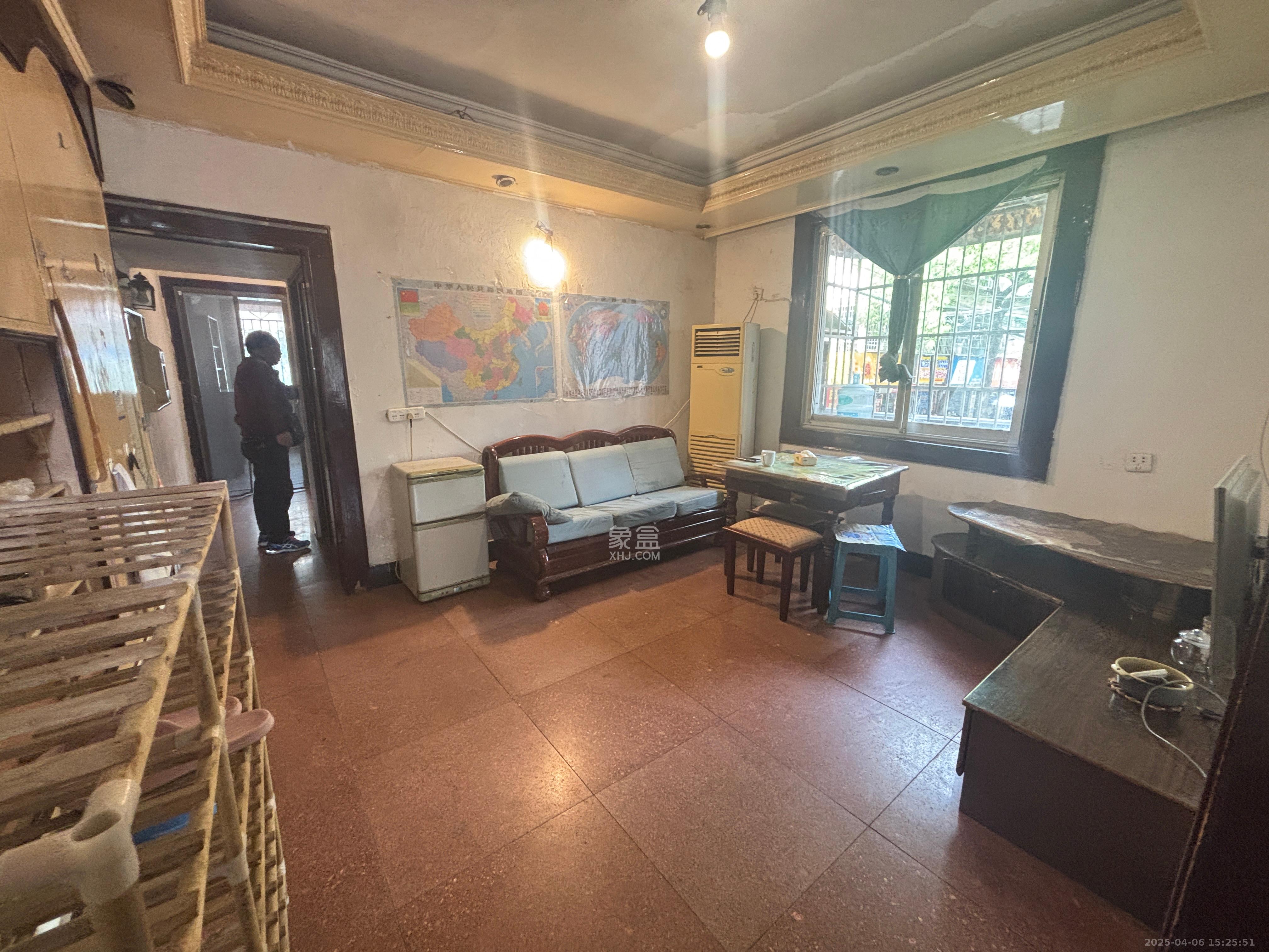團市委宿舍南棟  1室1廳1衛(wèi)   1800.00元/月室內(nèi)圖