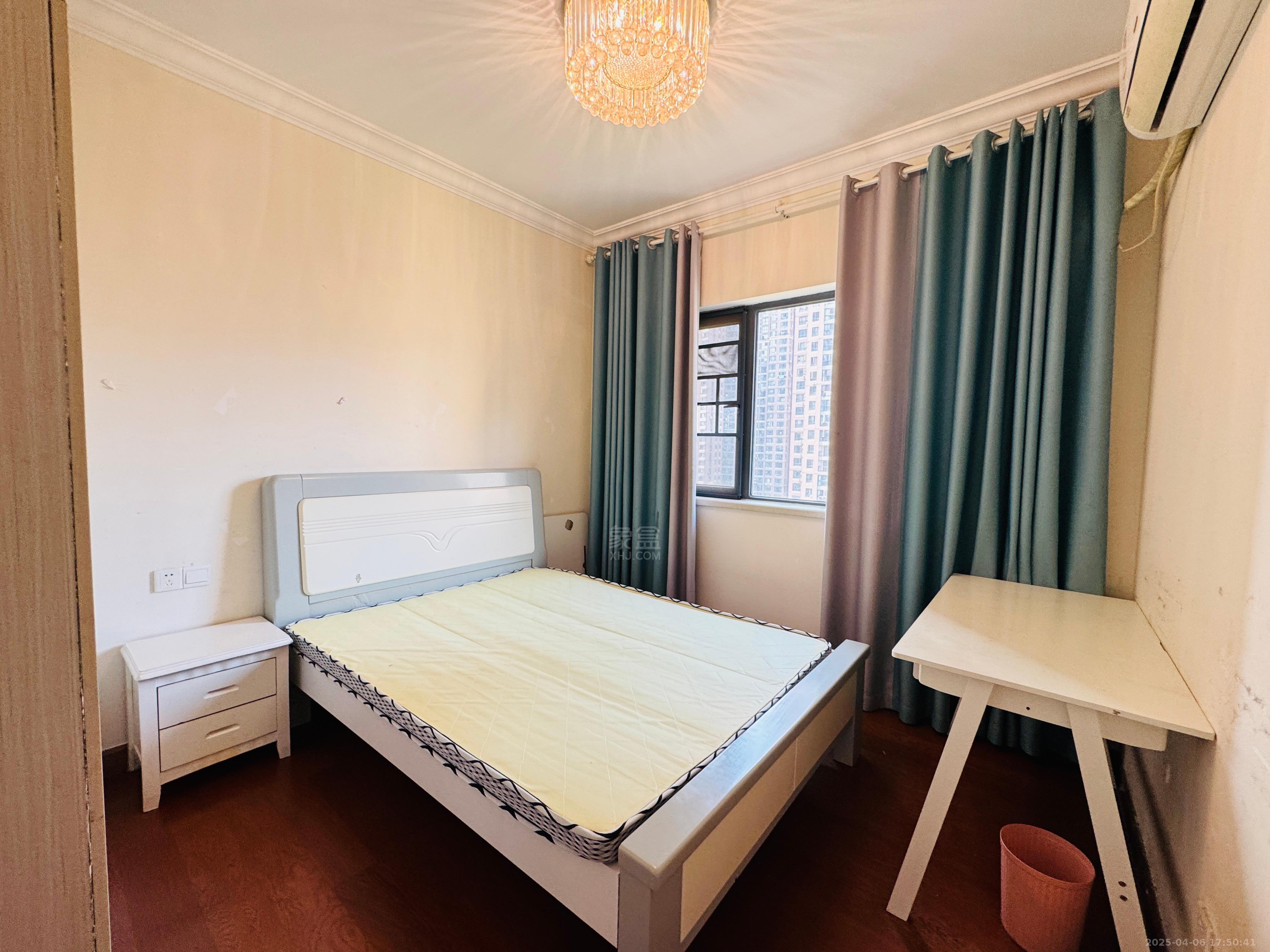 恒大华府 3室2厅1卫 2300.0元/月 恒大华府 3室2厅1卫 2300.0元/月室内图