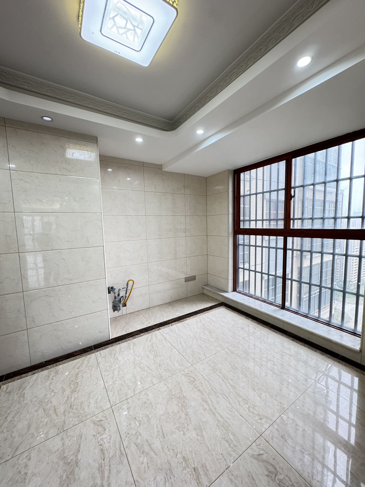 五源河公寓B区 3室2厅2卫 185.0万 五源河公寓B区 3室2厅2卫 185.0万室内图