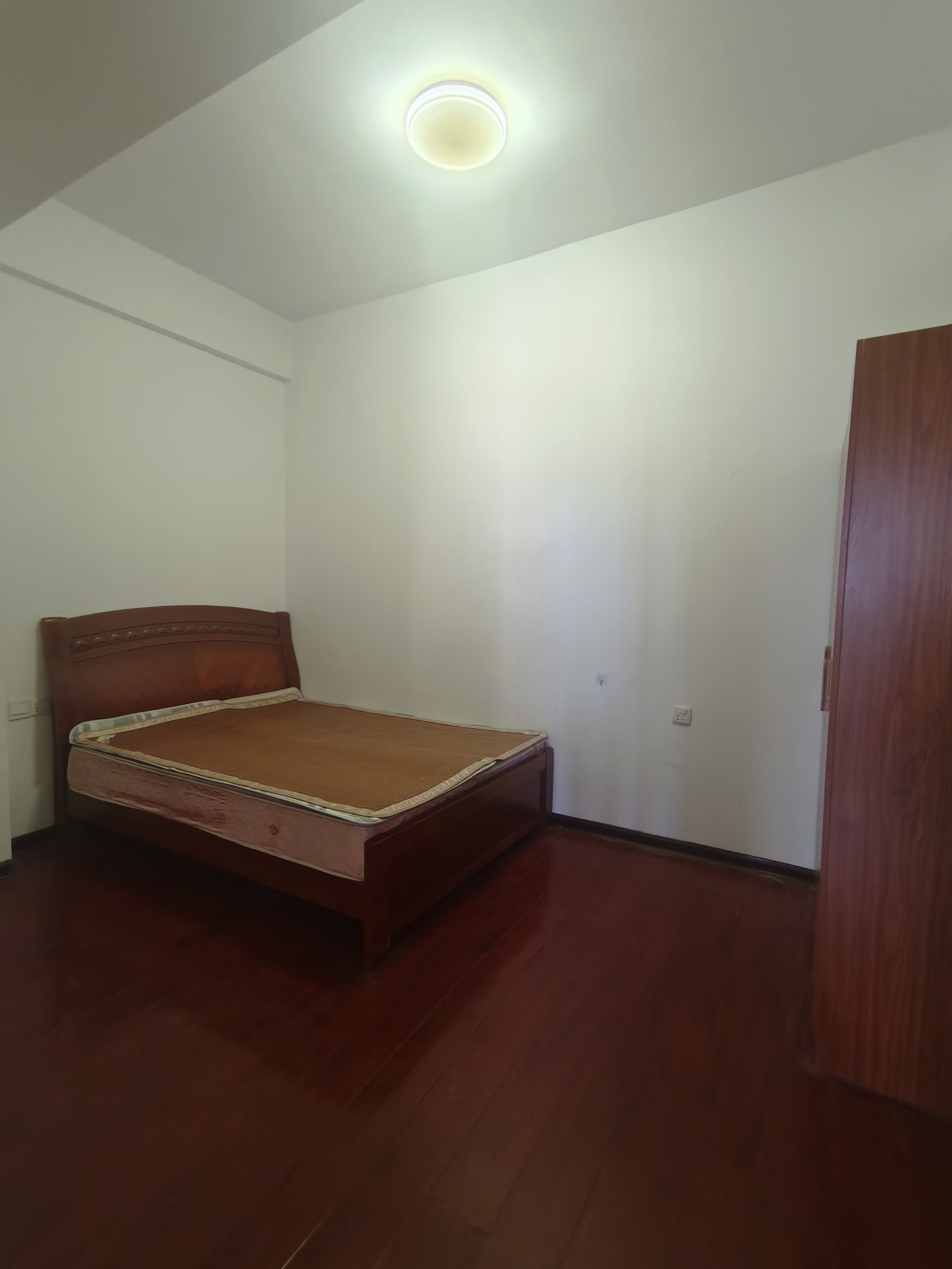 白沙洲散盘 2室2厅1卫 700.0元/月 白沙洲散盘 2室2厅1卫 700.0元/月室内图