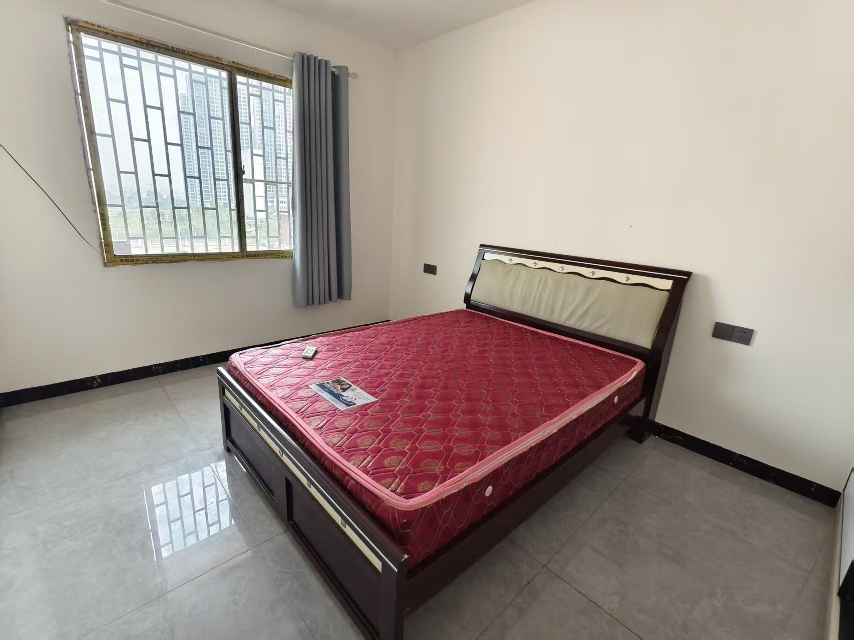 松亭小区 3室2厅1卫 1500.0元/月 松亭小区 3室2厅1卫 1500.0元/月室内图