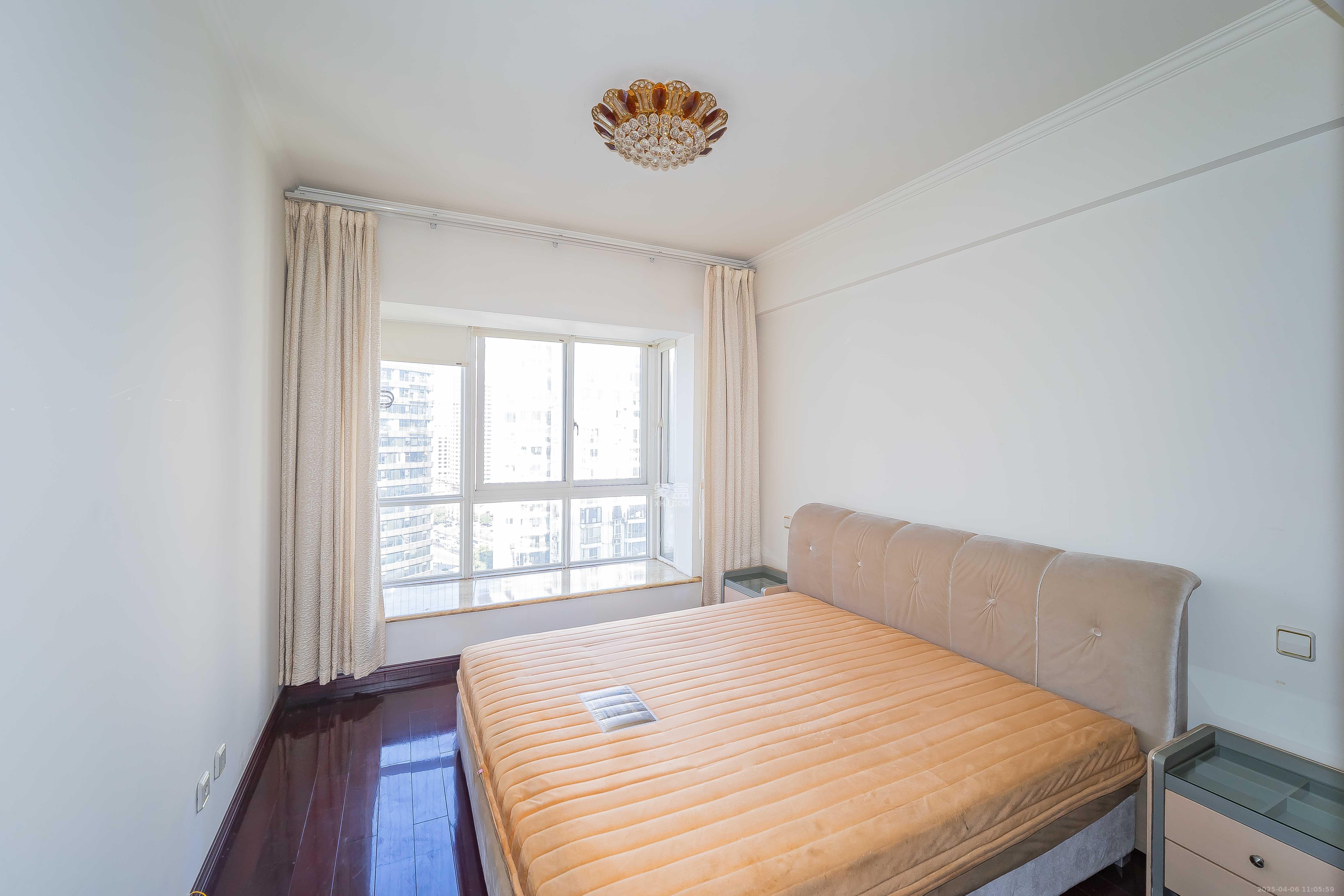 新世纪花苑  4室2厅1卫    6200.0元/月室内图