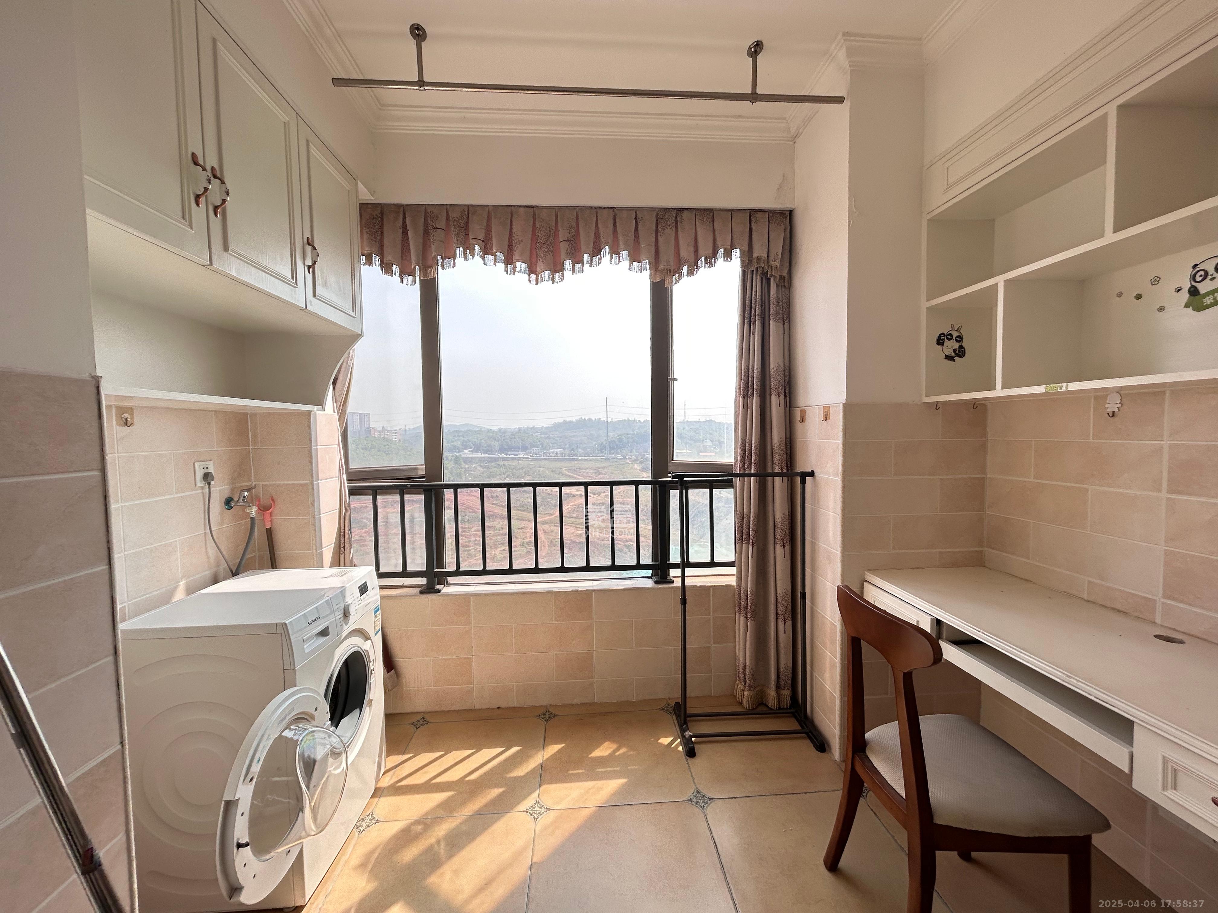 怡海星城  2室2厅1卫    1500.0元/月 怡海星城  2室2厅1卫    1500.0元/月室内图