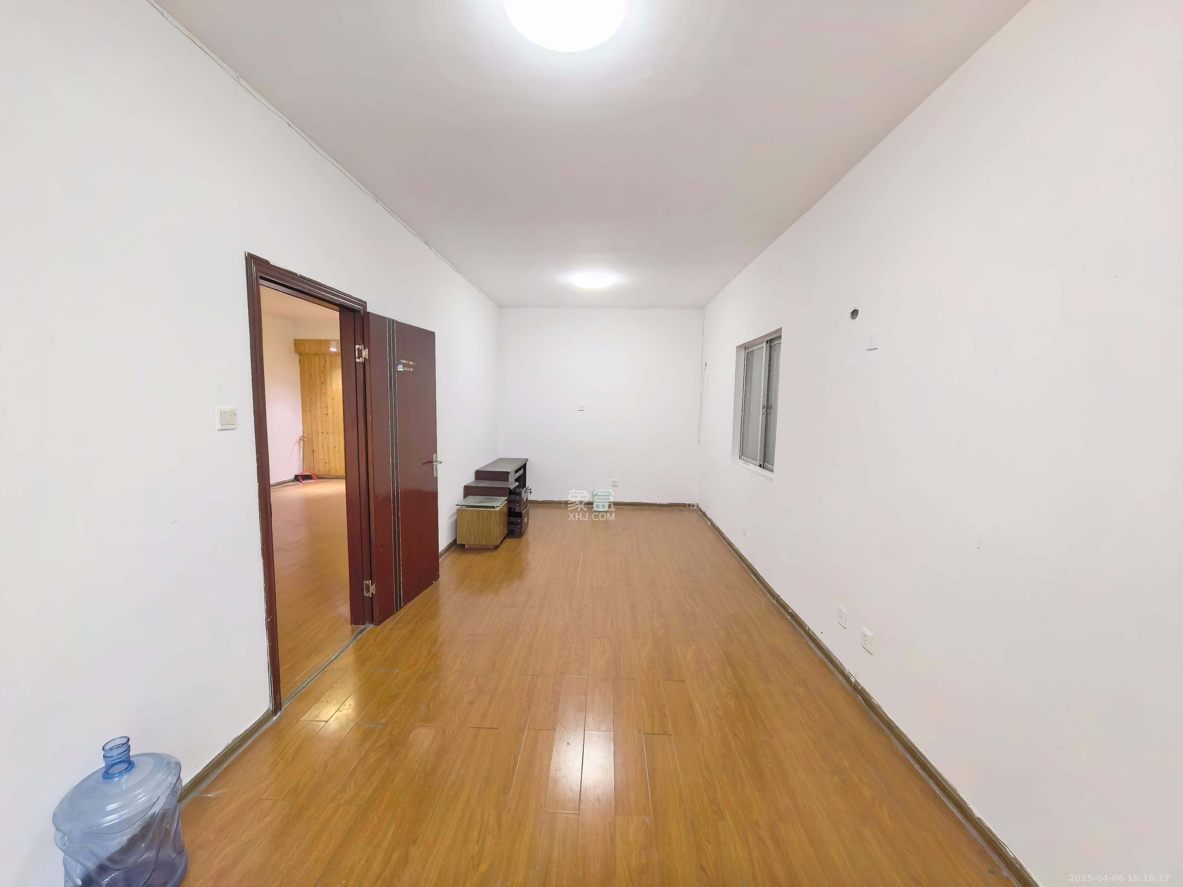 华菱新城地标 2室1厅1卫 1600.0元/月 华菱新城地标 2室1厅1卫 1600.0元/月室内图