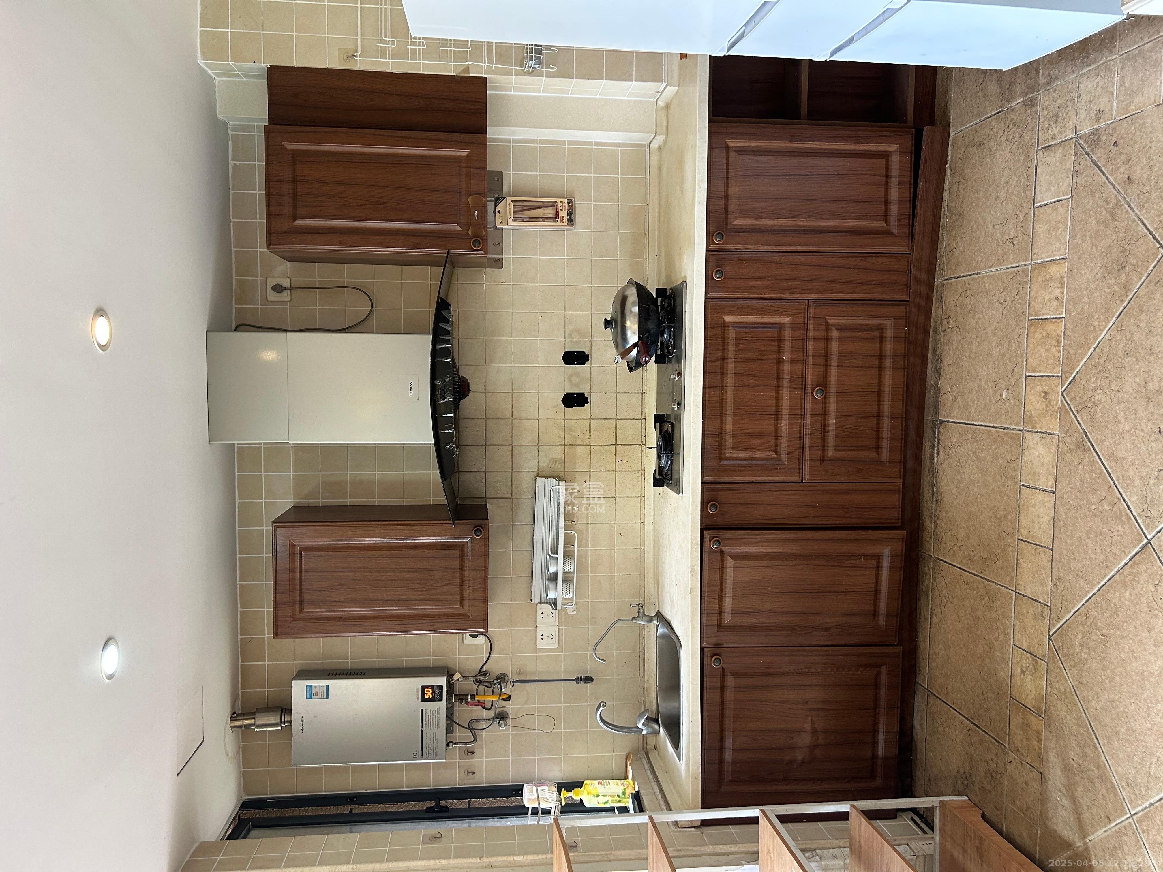 保利城(中航城国际社区、郡原美村) 2室2厅1卫 1800.0元/月 保利城(中航城国际社区、郡原美村) 2室2厅1卫 1800.0元/月室内图