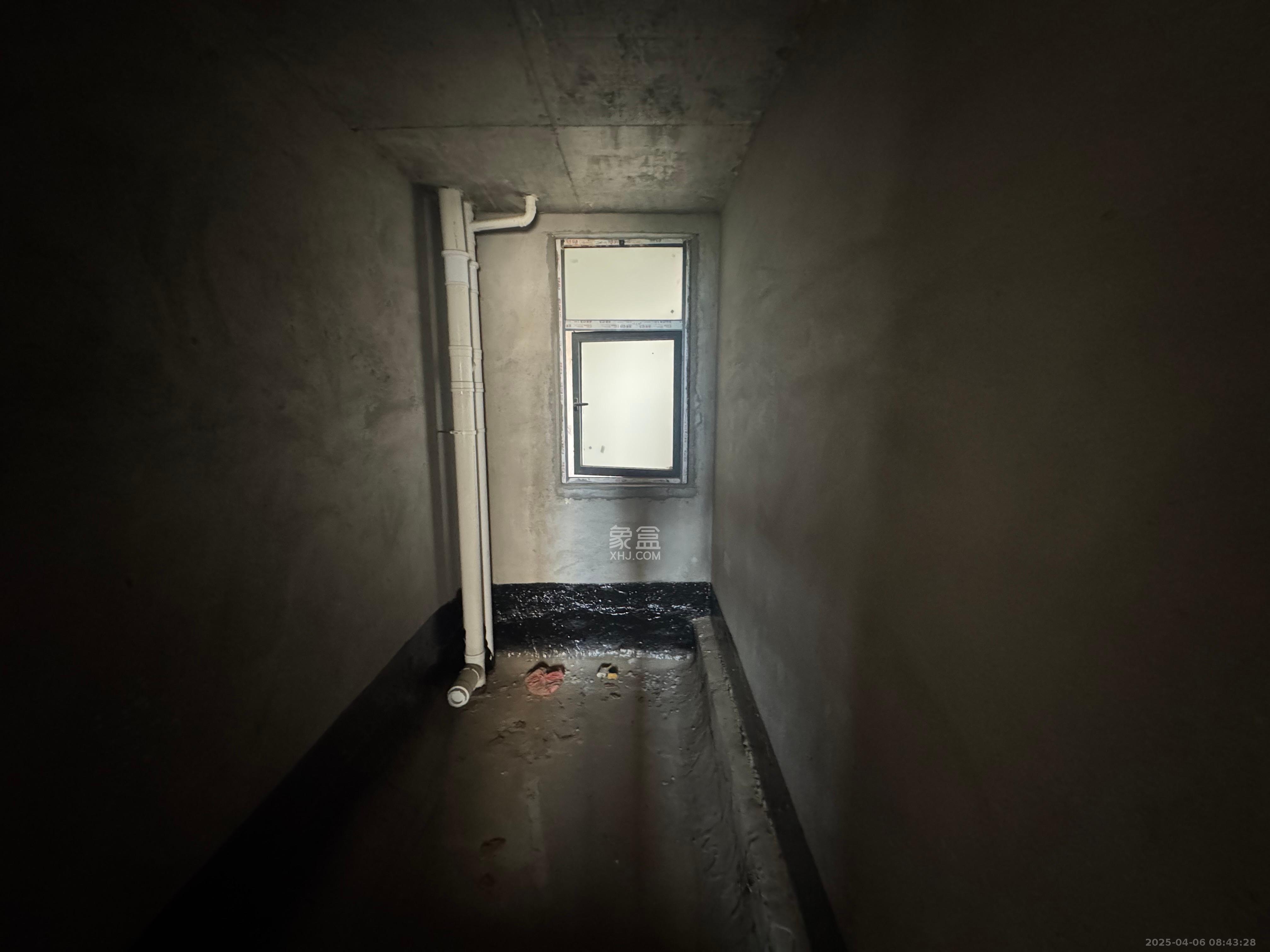 骏景豪庭  3室2厅2卫    53.8万 骏景豪庭  3室2厅2卫    53.8万客厅