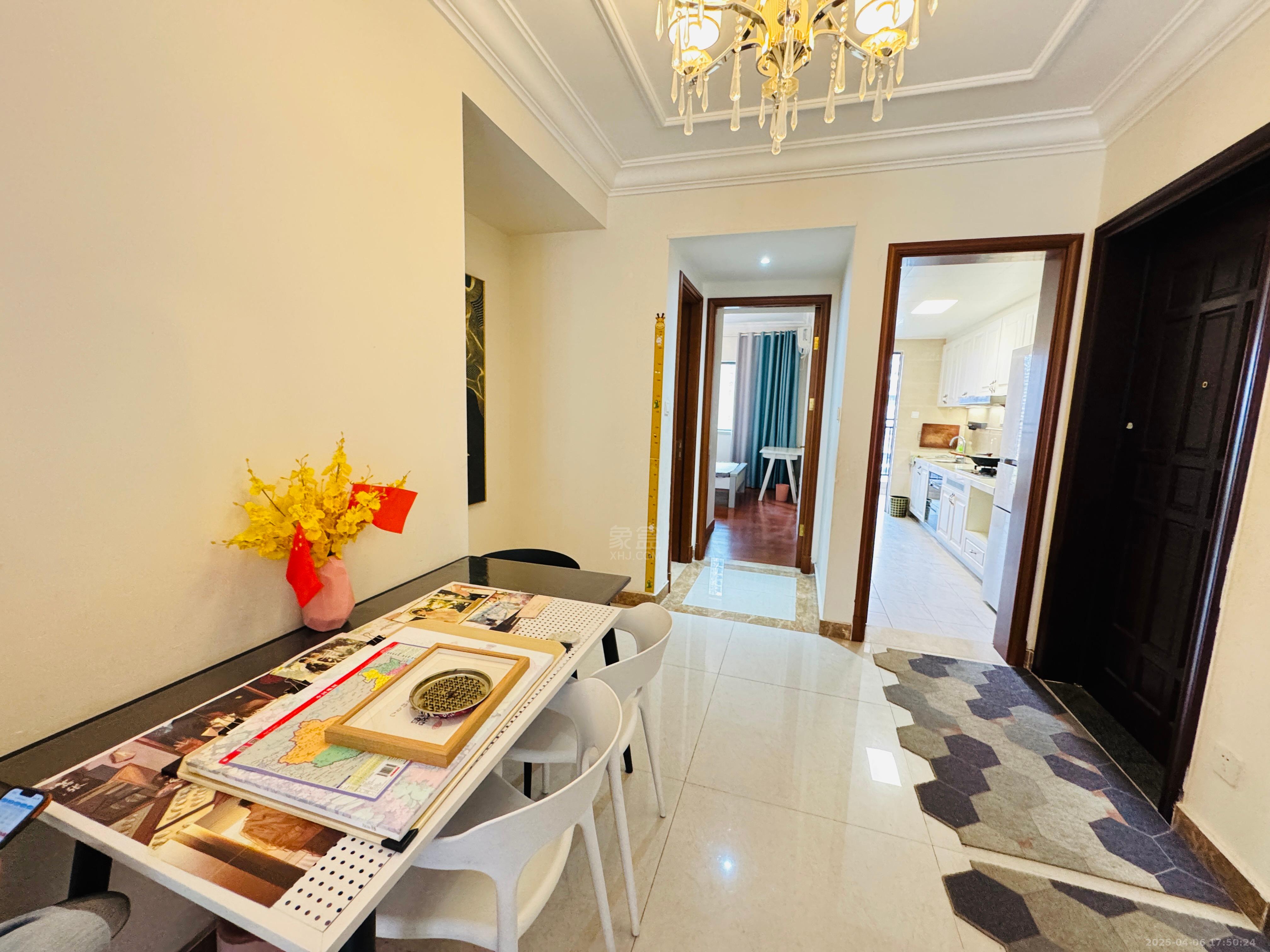 恒大华府 3室2厅1卫 2300.0元/月 恒大华府 3室2厅1卫 2300.0元/月室内图