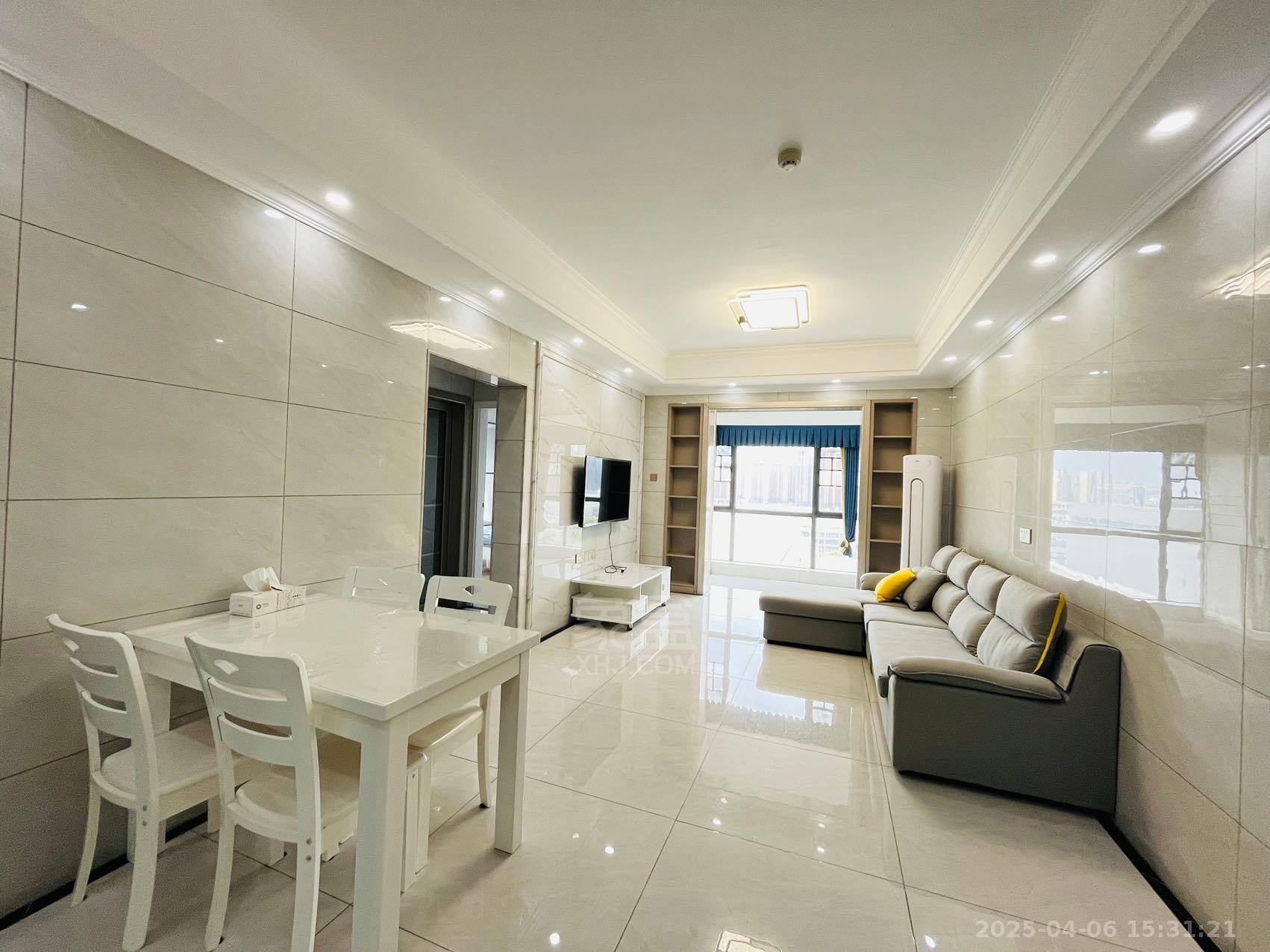 山水洲城华晨第一城 2室1厅1卫 2000.0元/月 山水洲城华晨第一城 2室1厅1卫 2000.0元/月室内图