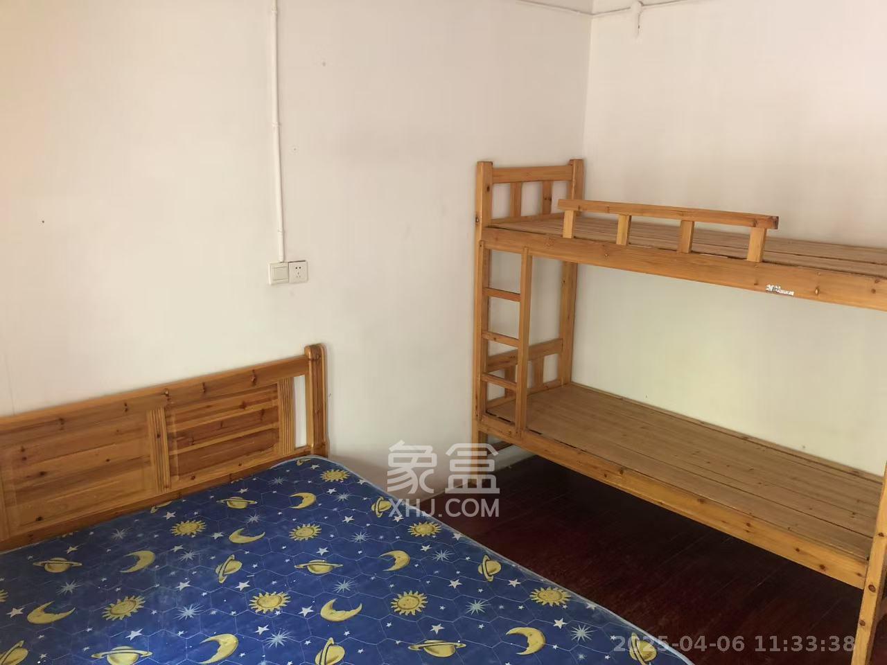 曹家坡宿舍  2室2廳1衛(wèi)   1600.00元/月室內(nèi)圖