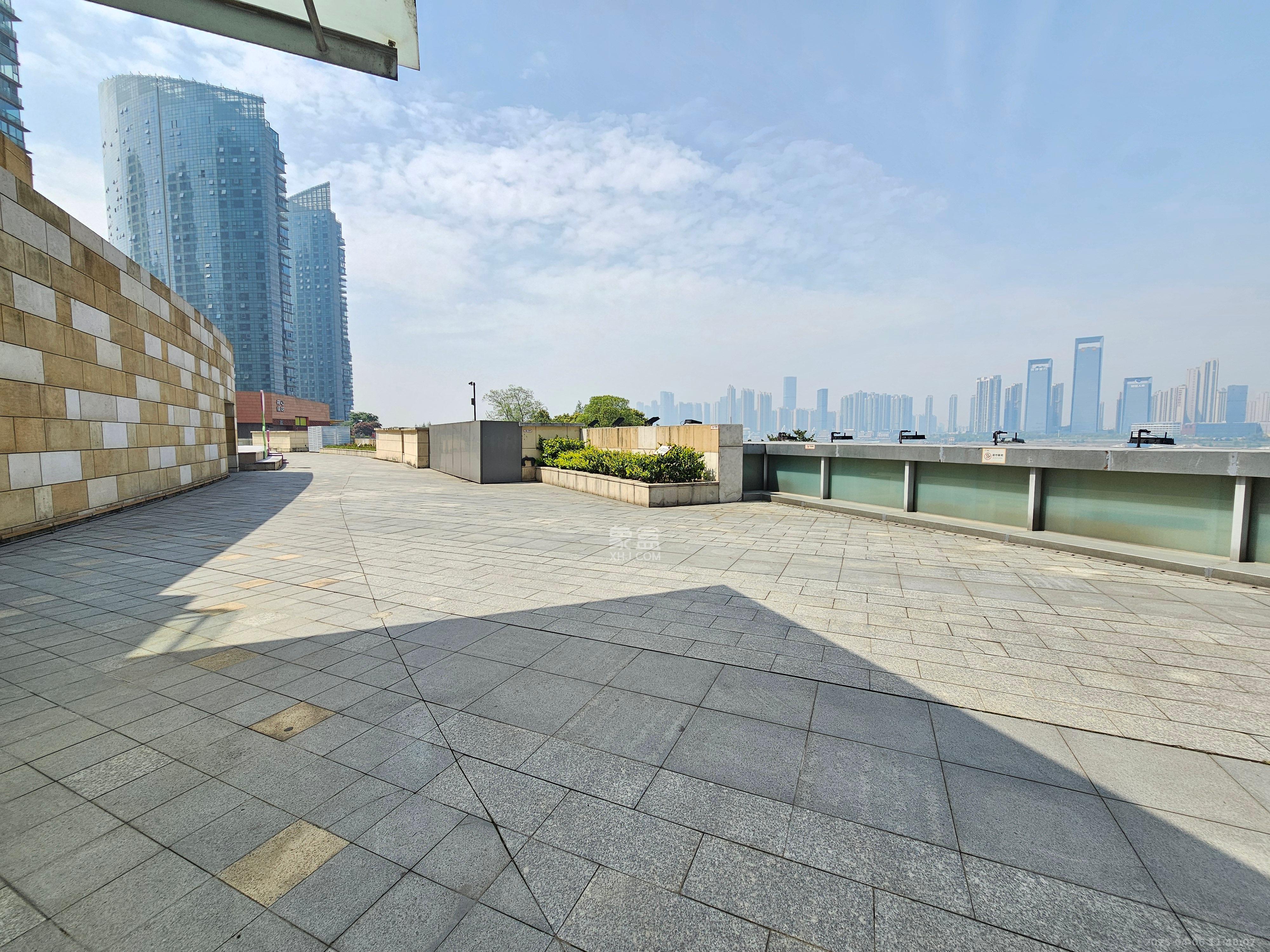 北辰时代广场   944.16㎡     70000.00元/月室内图