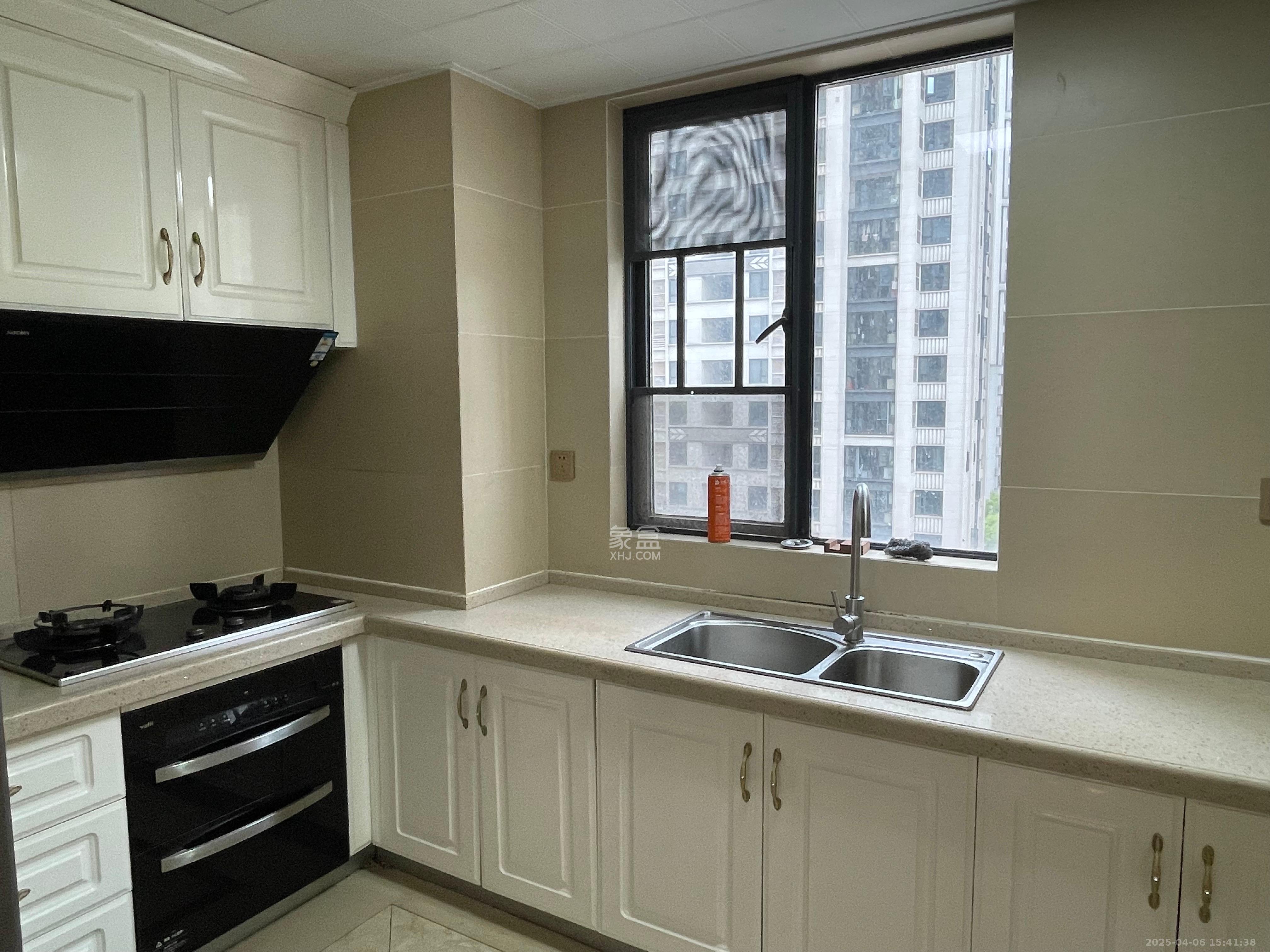 中海梅溪湖壹号 3室2厅2卫 3000.0元/月 中海梅溪湖壹号 3室2厅2卫 3000.0元/月室内图