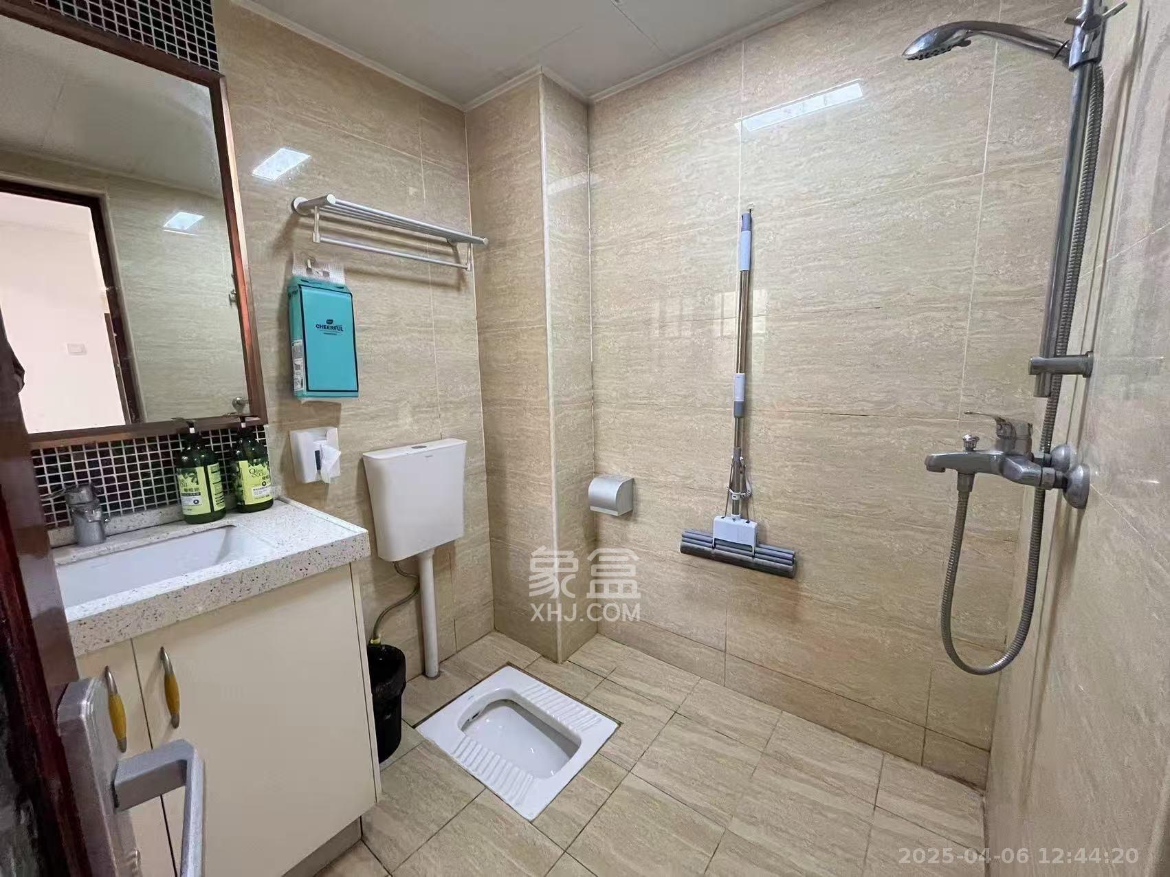 五江天街北区  3室2厅2卫   3400.00元/月室内图
