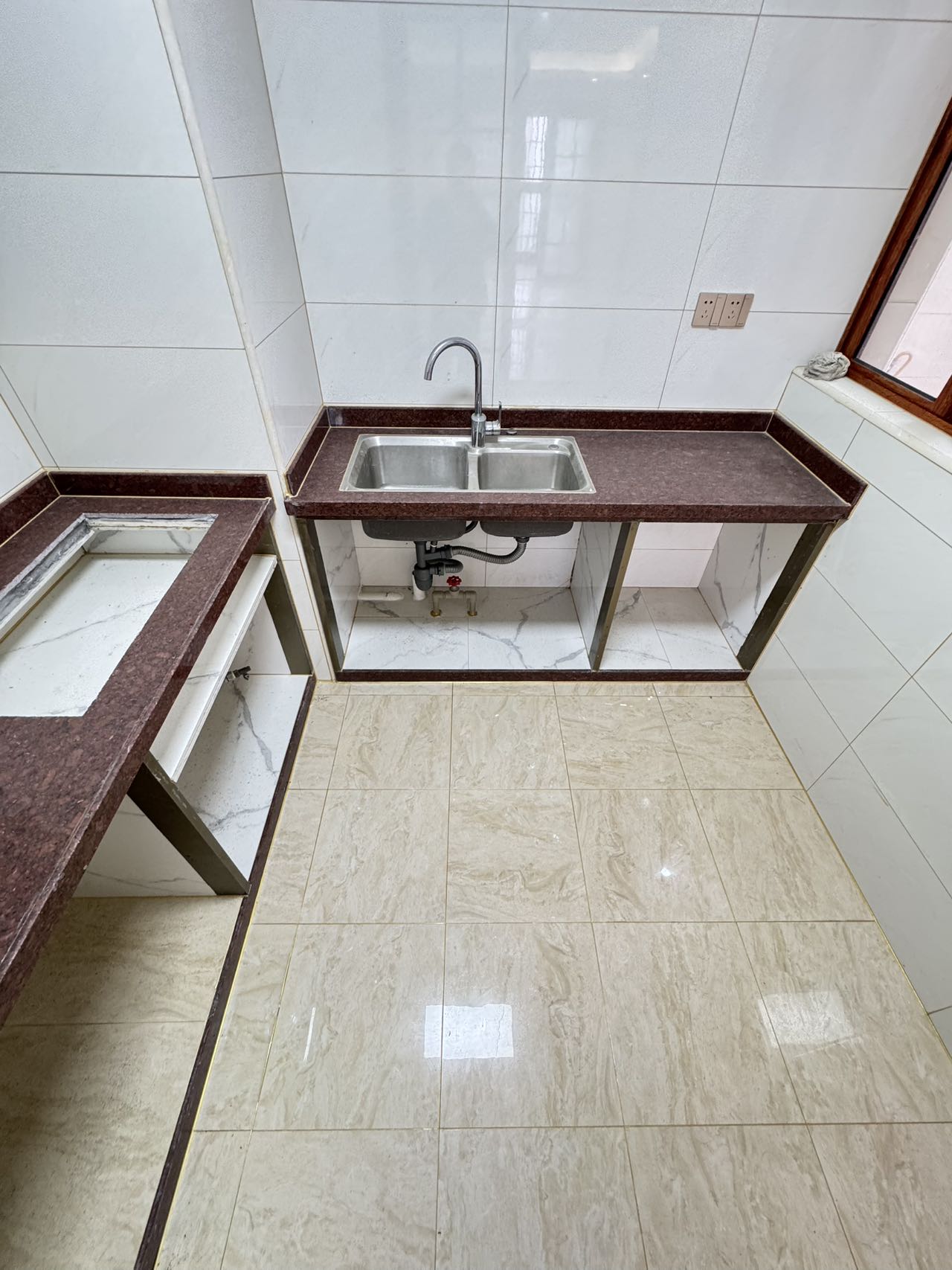 五源河公寓B区 3室2厅2卫 185.0万 五源河公寓B区 3室2厅2卫 185.0万室内图