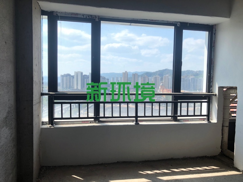 韦斯特城市花园  1室1厅1卫   30.00万客厅