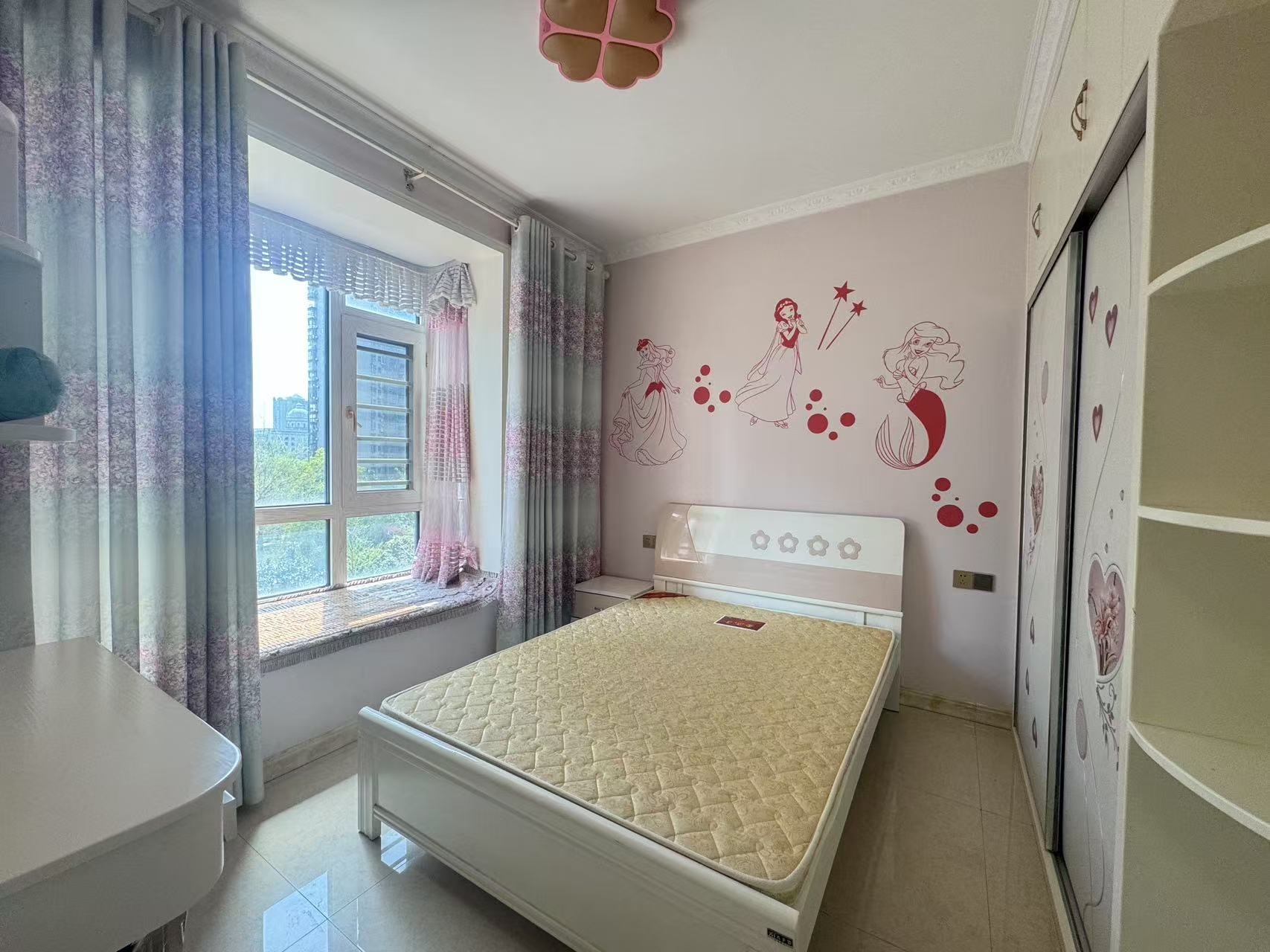 众和家园 3室2厅2卫 1280.0元/月 众和家园 3室2厅2卫 1280.0元/月室内图