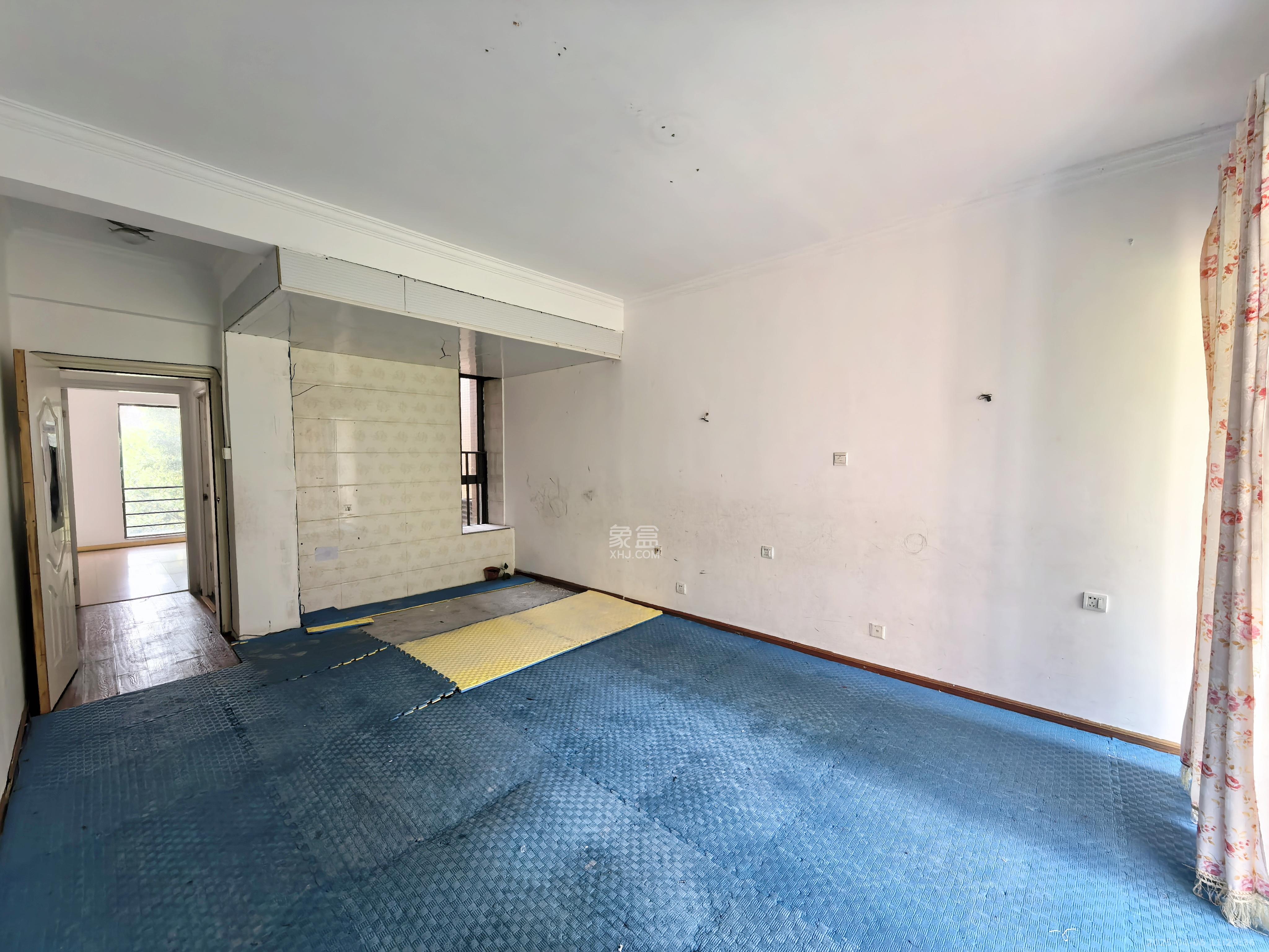 中城丽景香山园 3室2厅2卫 2200.0元/月 中城丽景香山园 3室2厅2卫 2200.0元/月室内图