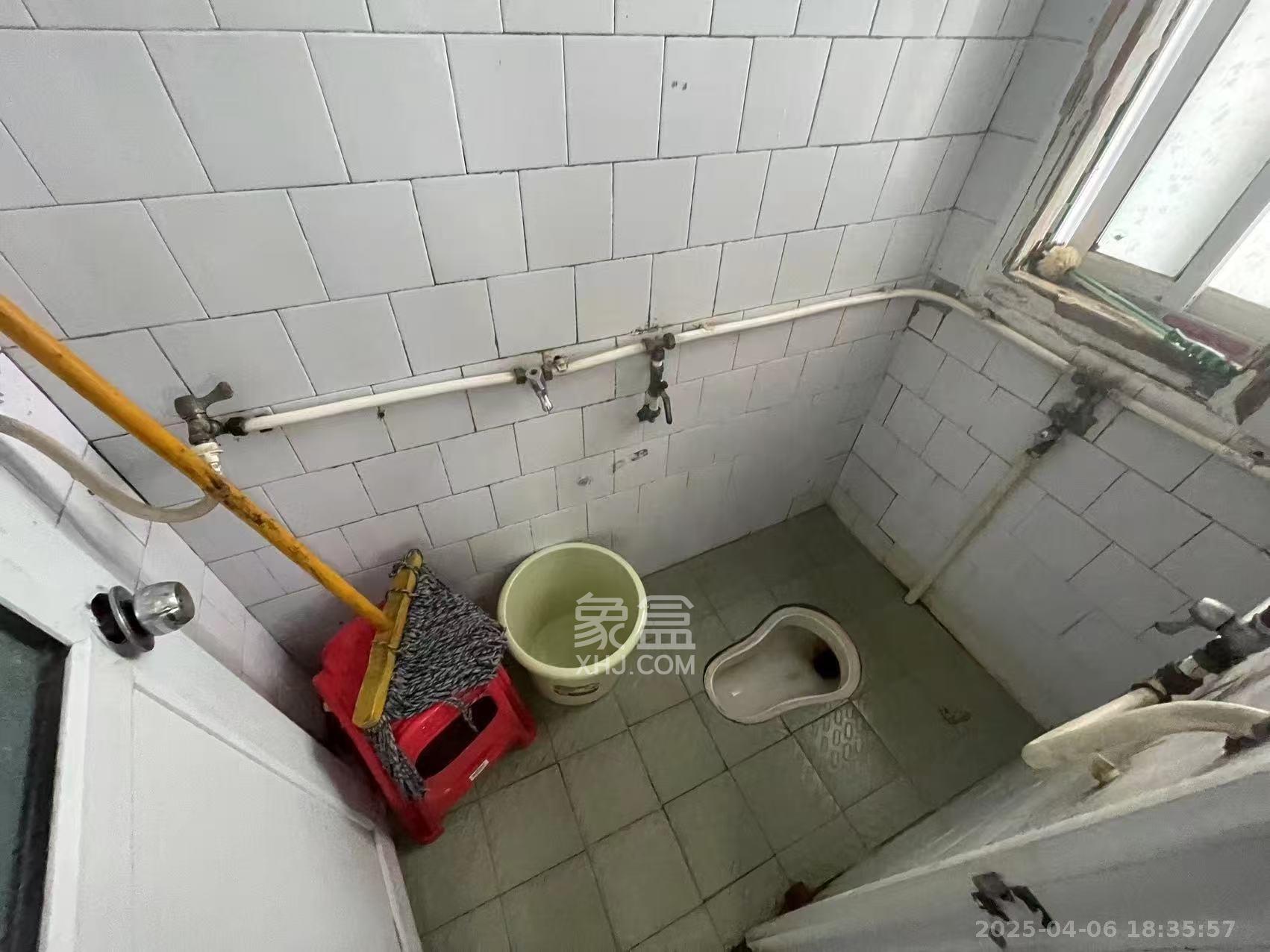 周南中学宿舍 3室1厅1卫 1600.0元/月 周南中学宿舍 3室1厅1卫 1600.0元/月室内图