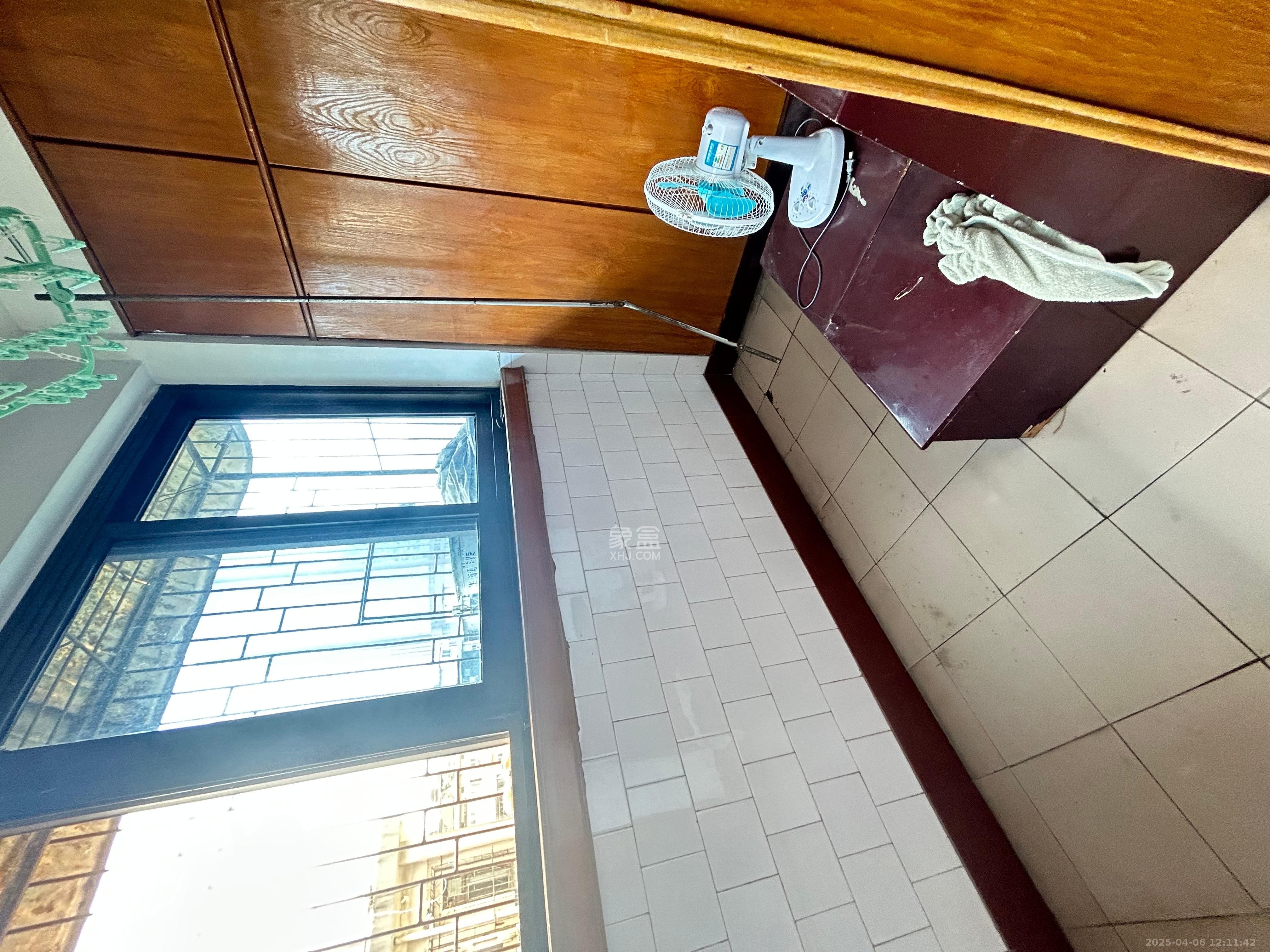 向韶村 2室1厅1卫 1300.0元/月 向韶村 2室1厅1卫 1300.0元/月室内图