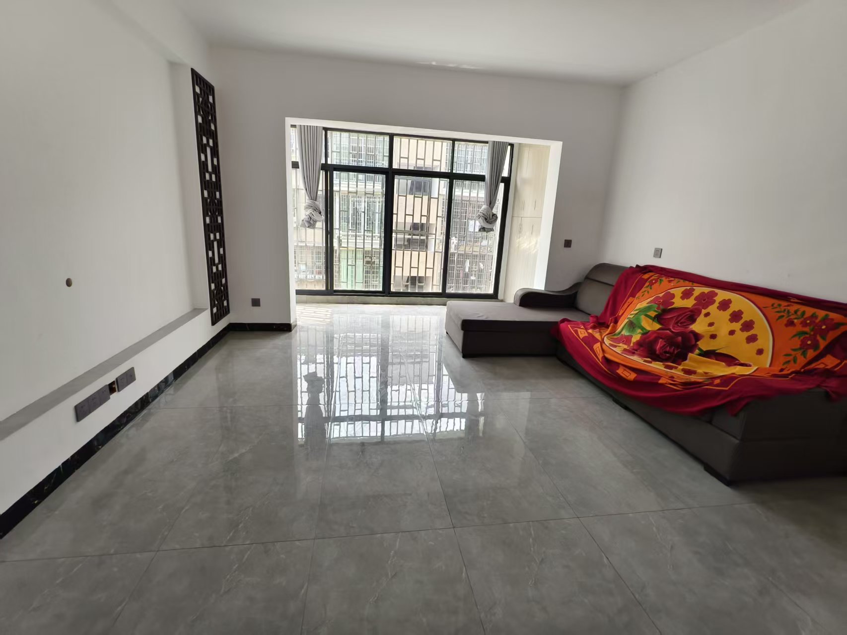 松亭小区 3室2厅1卫 1500.0元/月 松亭小区 3室2厅1卫 1500.0元/月室内图