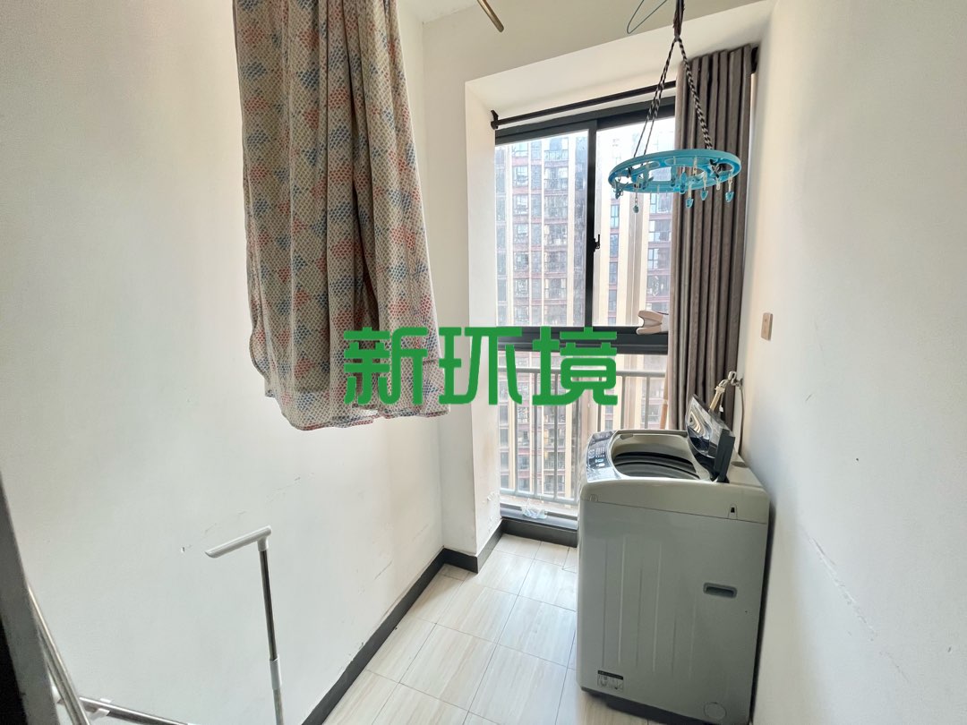 山水印象  1室1厅1卫   39.00万客厅