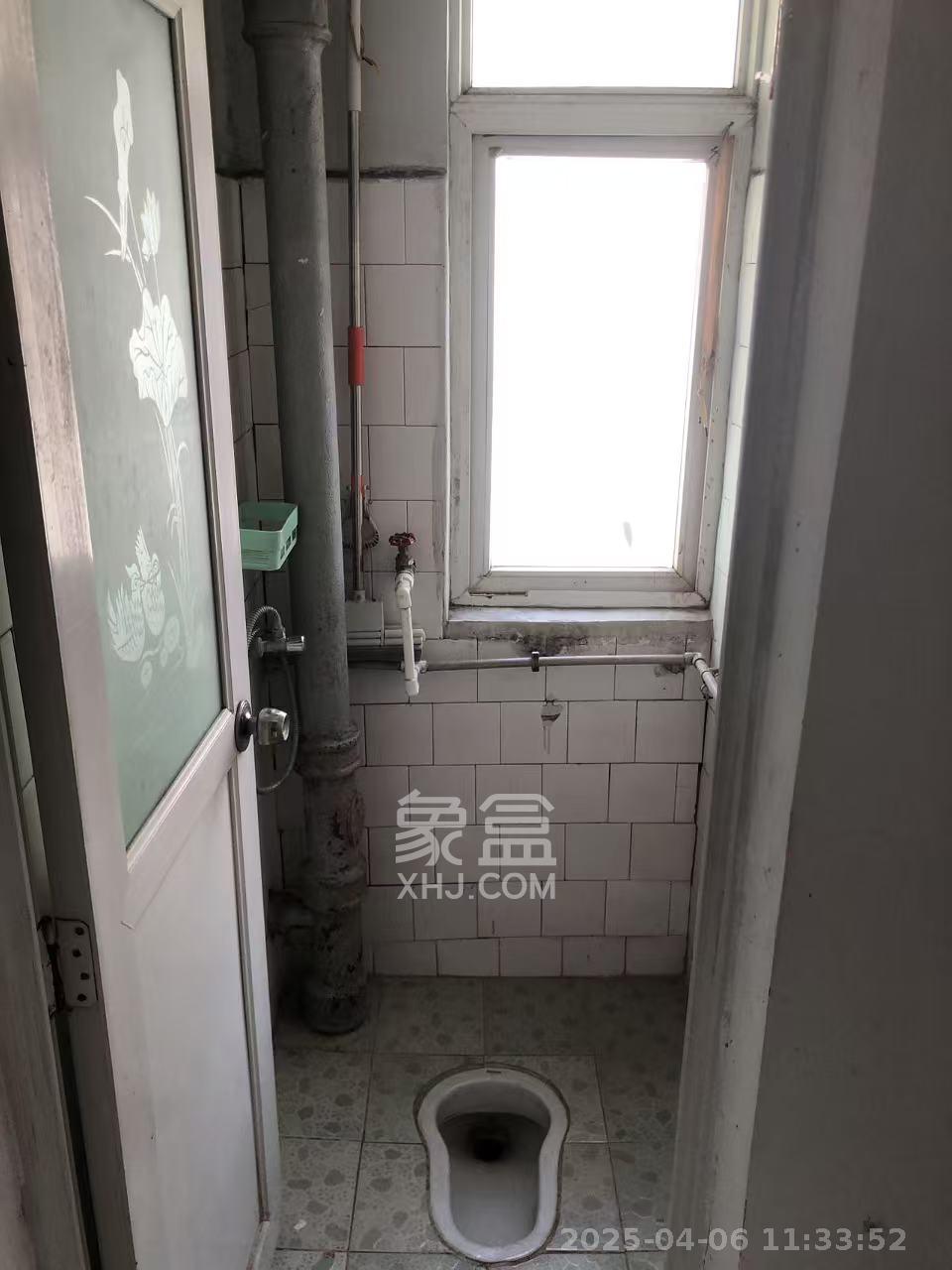 曹家坡宿舍  2室2廳1衛(wèi)   1600.00元/月室內(nèi)圖