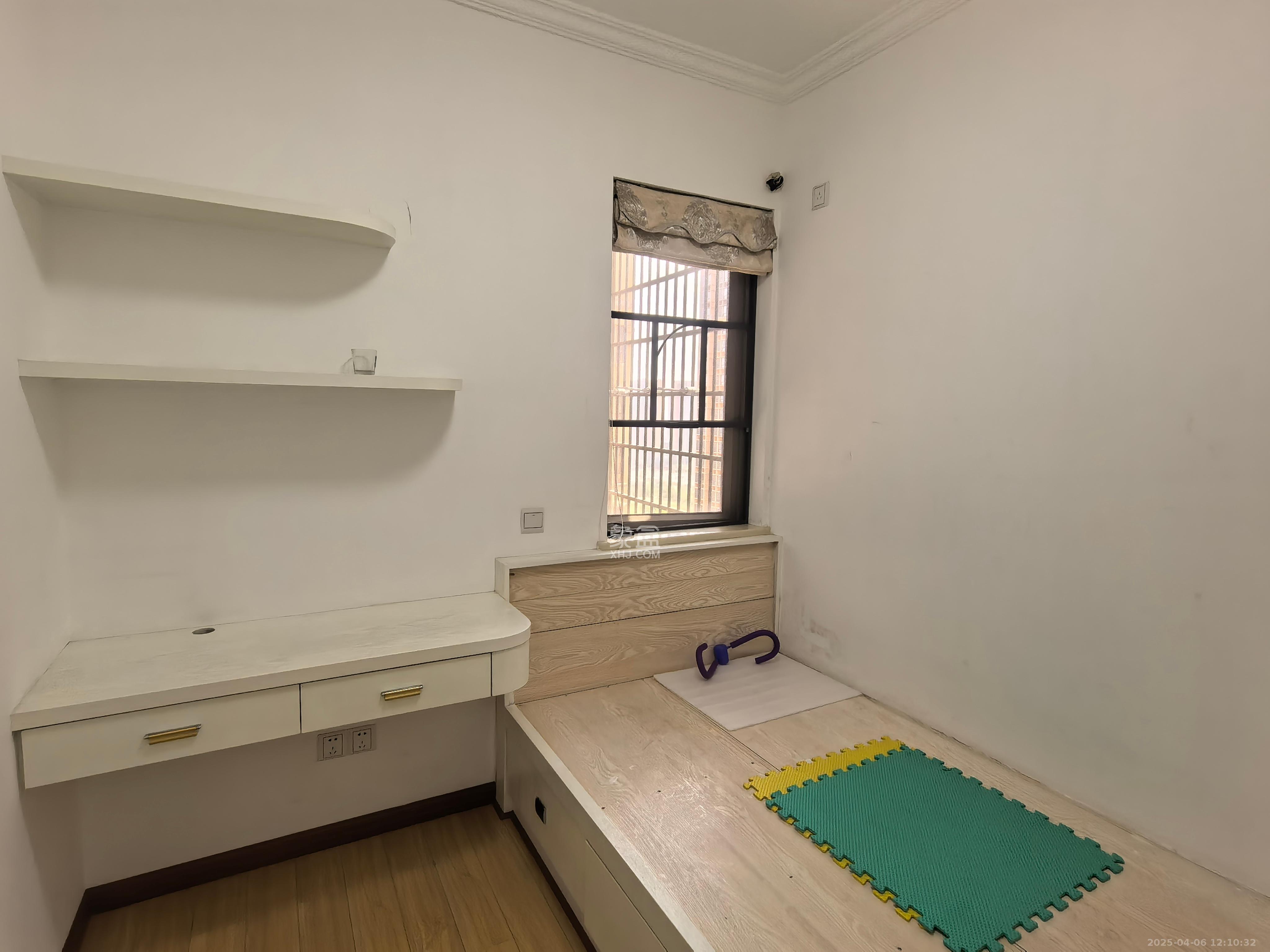 深业睿城 3室2厅1卫 2000.0元/月 深业睿城 3室2厅1卫 2000.0元/月室内图