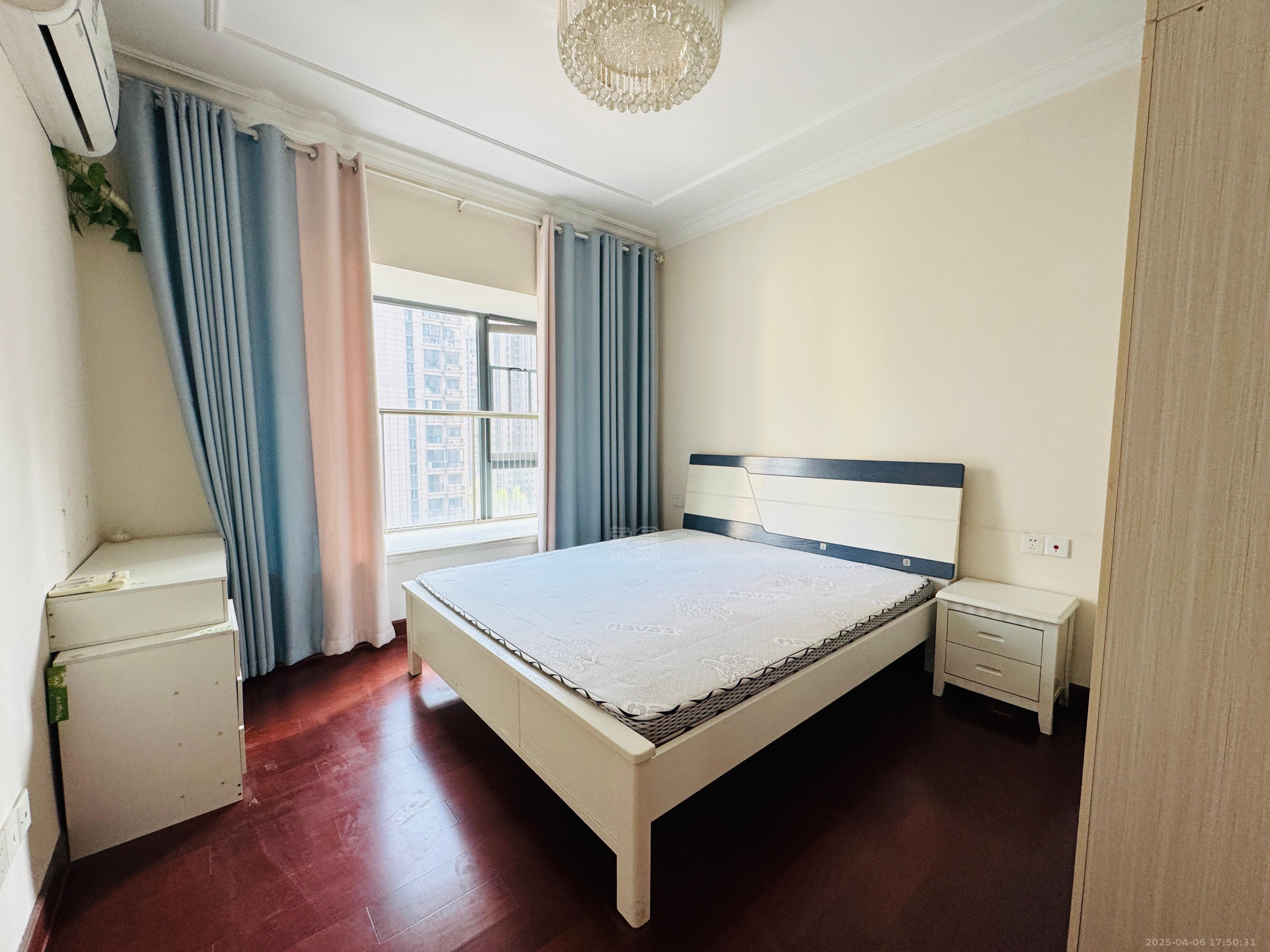 恒大华府 3室2厅1卫 2300.0元/月 恒大华府 3室2厅1卫 2300.0元/月室内图