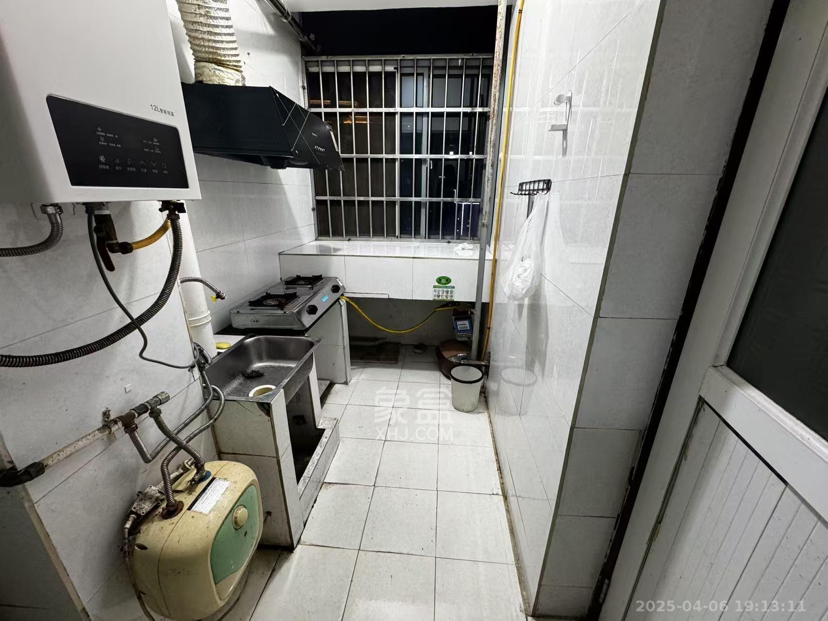 东方银座(东方摩卡)  1室1厅1卫    1100.0元/月 东方银座(东方摩卡)  1室1厅1卫    1100.0元/月室内图