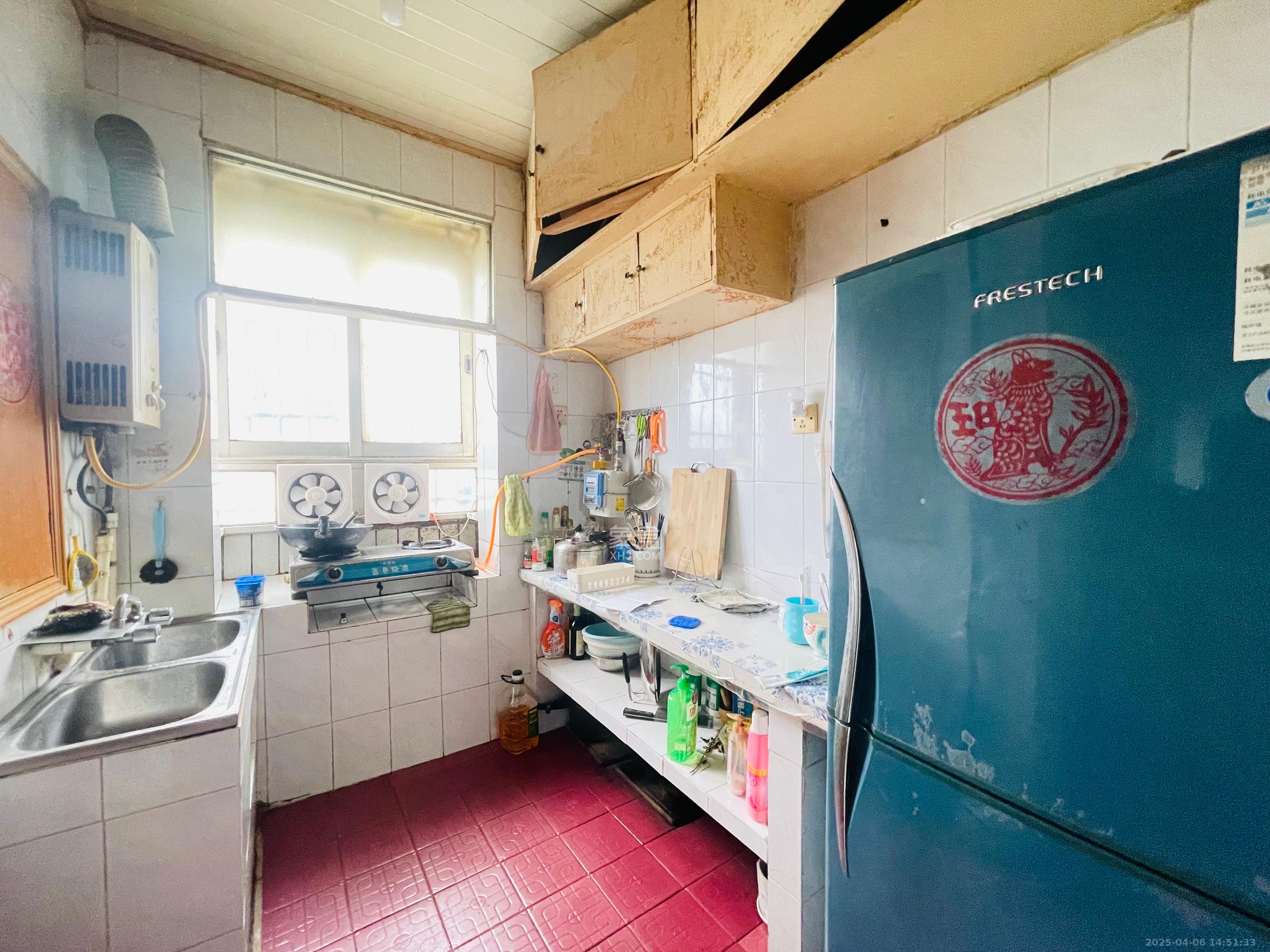 省化工轻工总公司302宿舍 3室1厅1卫 1800.0元/月 省化工轻工总公司302宿舍 3室1厅1卫 1800.0元/月室内图