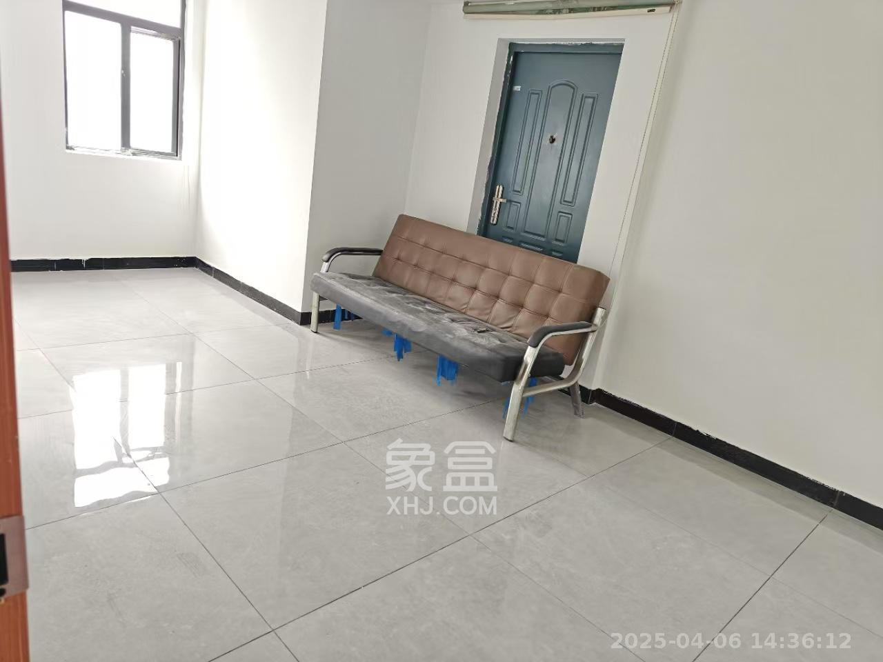 新时代广场 1室1厅1卫 5500.0元/月 新时代广场 1室1厅1卫 5500.0元/月室内图