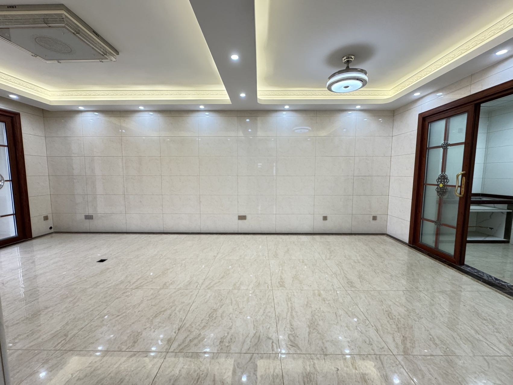 五源河公寓B区 3室2厅2卫 185.0万 五源河公寓B区 3室2厅2卫 185.0万室内图