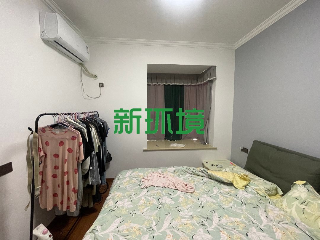 丽景天下一期  2室2厅1卫   49.80万客厅