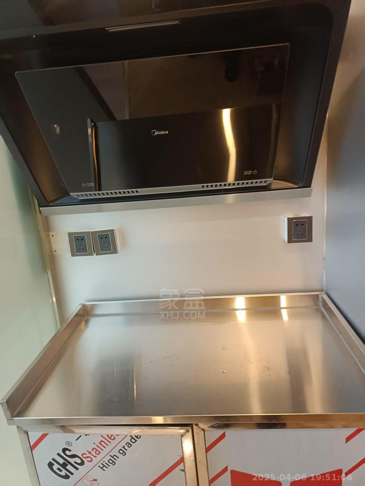 富华商业广场 1室1厅1卫 900.0元/月 富华商业广场 1室1厅1卫 900.0元/月室内图