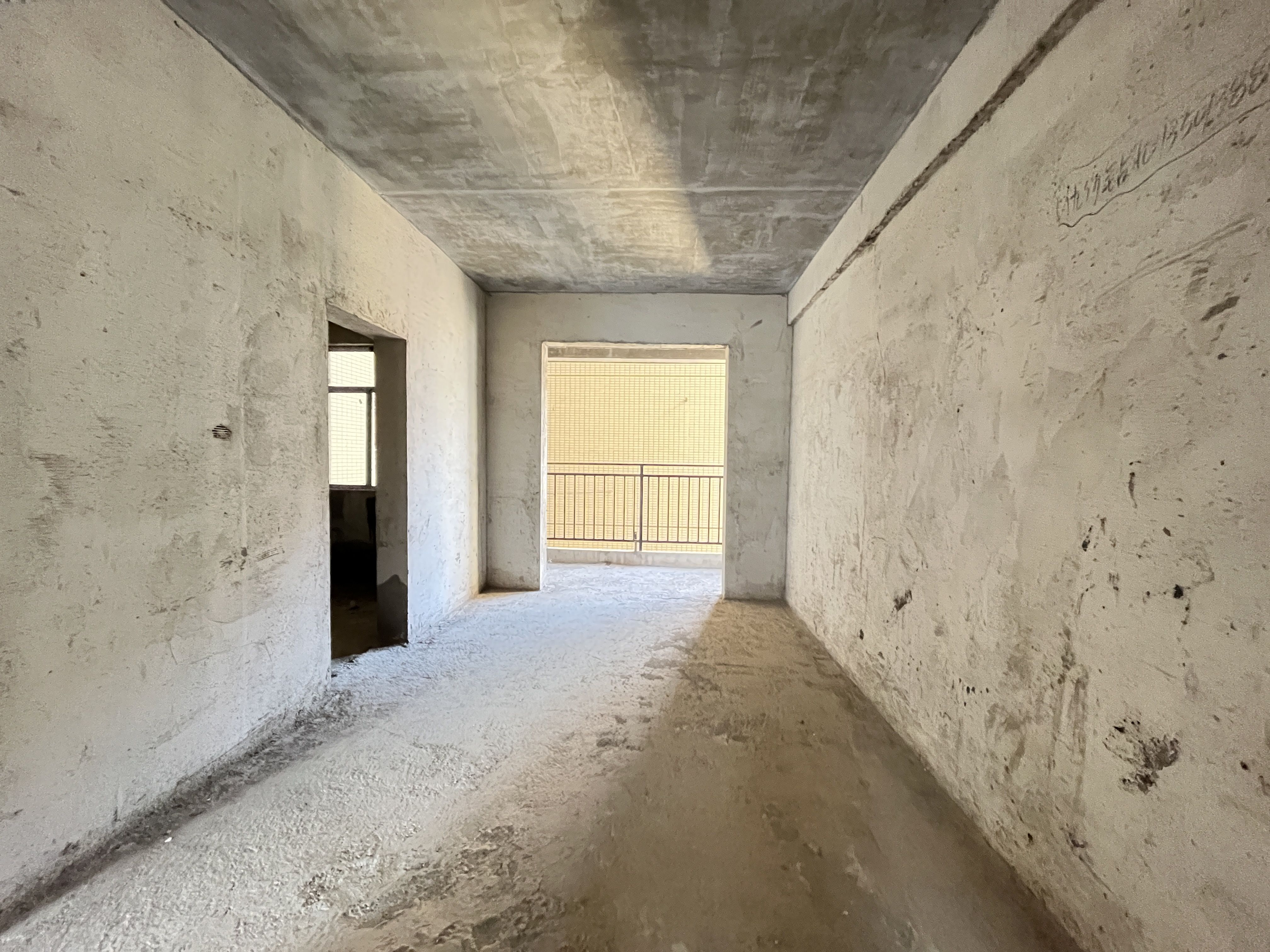 吉星金融广场(牡丹园) 1室0厅0卫 90.0万 吉星金融广场(牡丹园) 1室0厅0卫 90.0万客厅