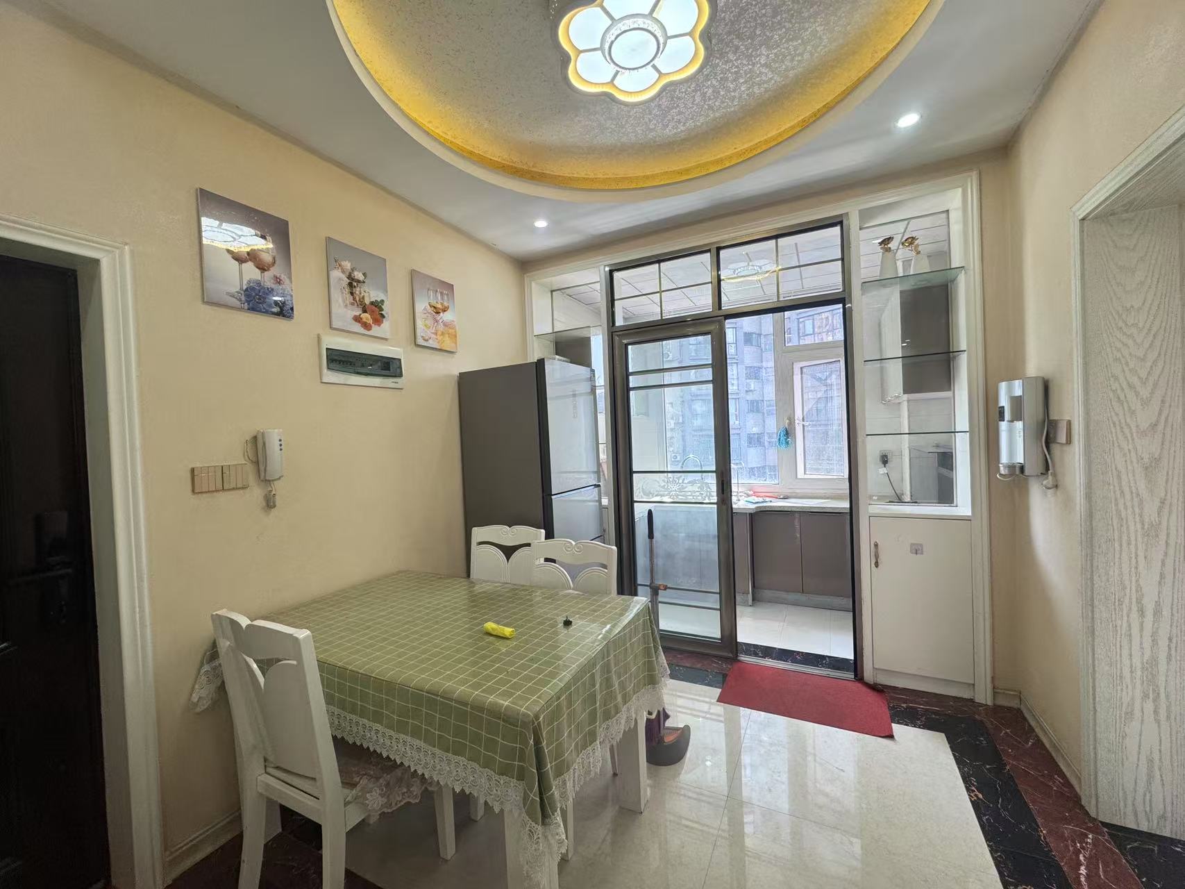 众和家园 3室2厅2卫 1280.0元/月 众和家园 3室2厅2卫 1280.0元/月室内图