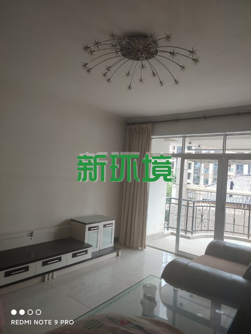 月亮湾一期  3室2厅2卫   58.00万客厅