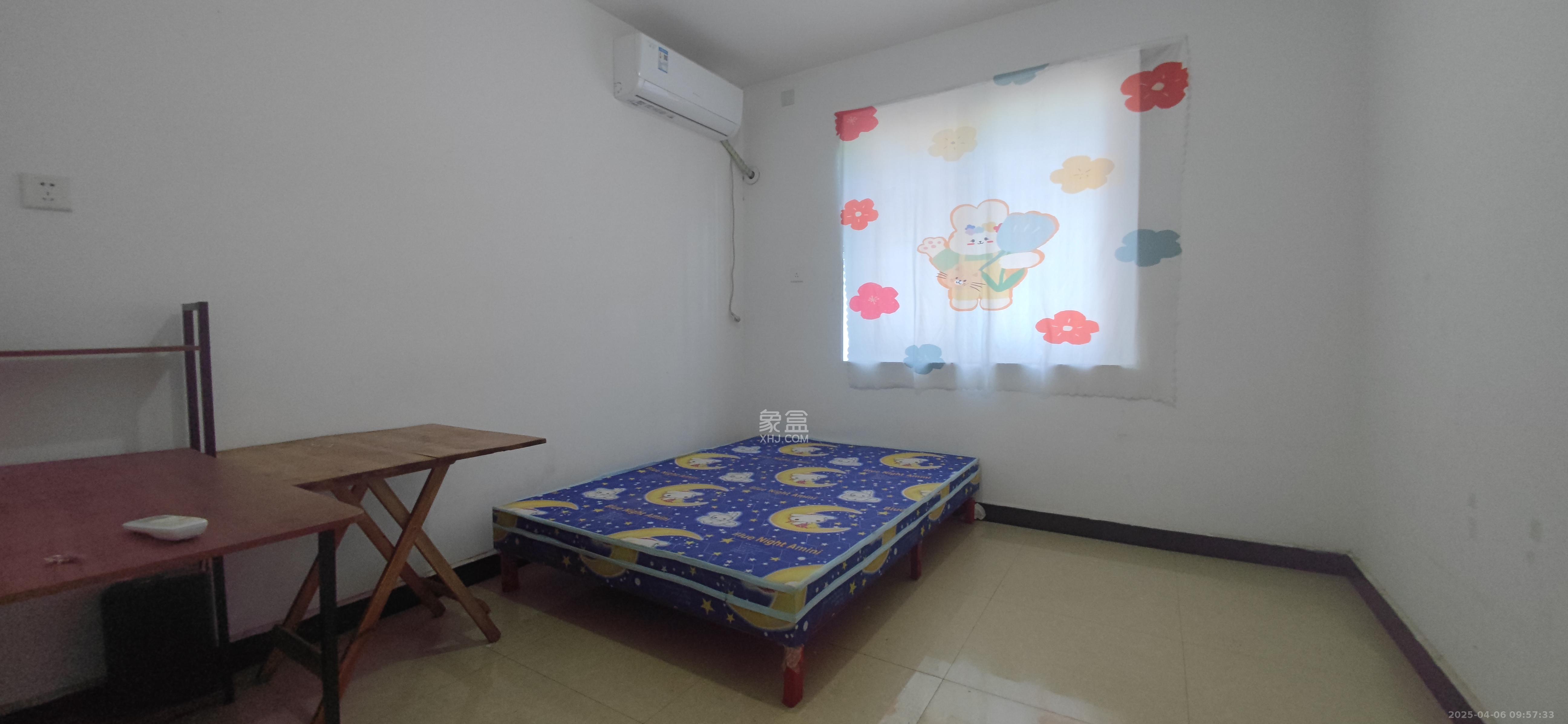 赤岗冲住宅楼（三合公寓）  4室2厅1卫   2000.00元/月室内图