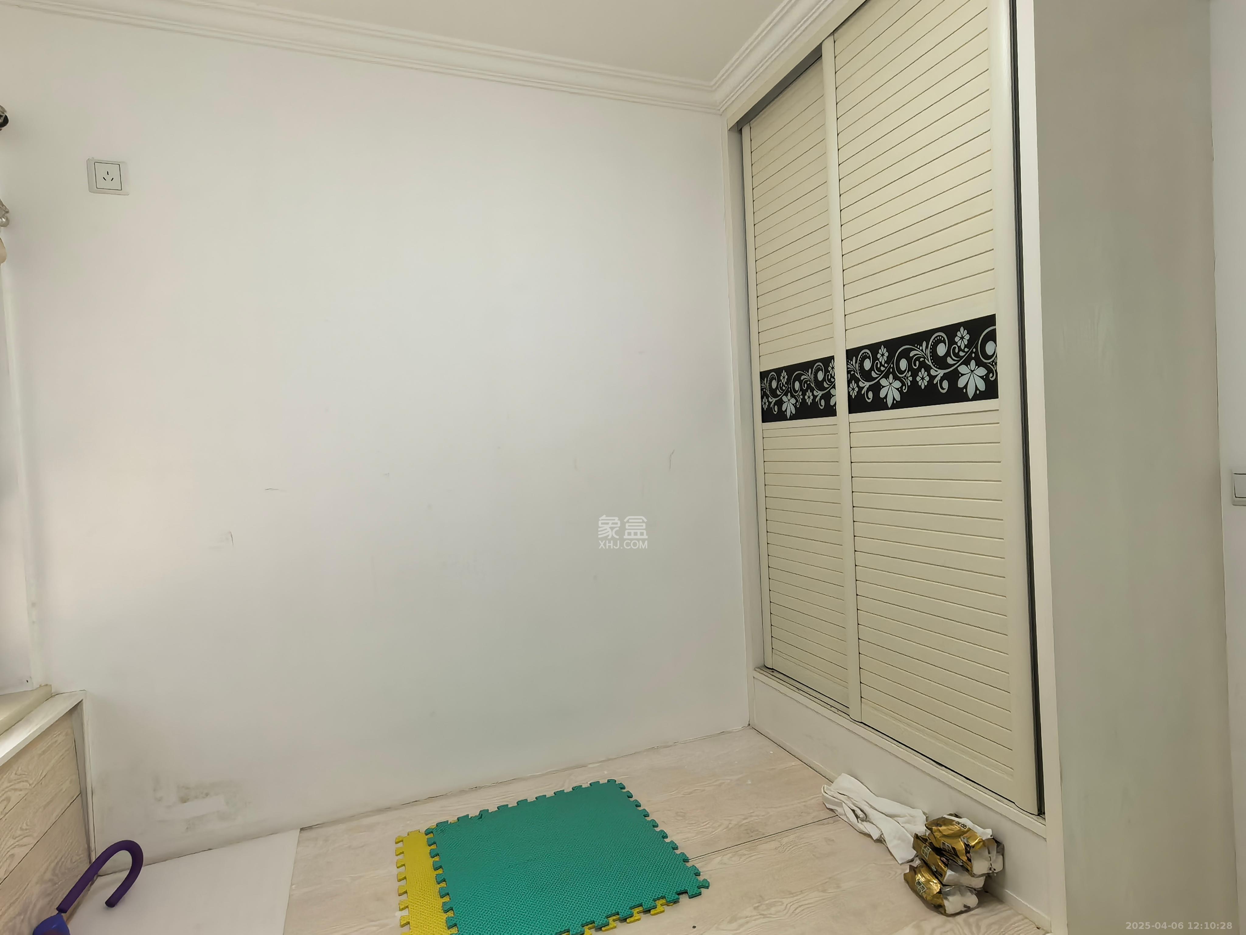 深业睿城 3室2厅1卫 2000.0元/月 深业睿城 3室2厅1卫 2000.0元/月室内图