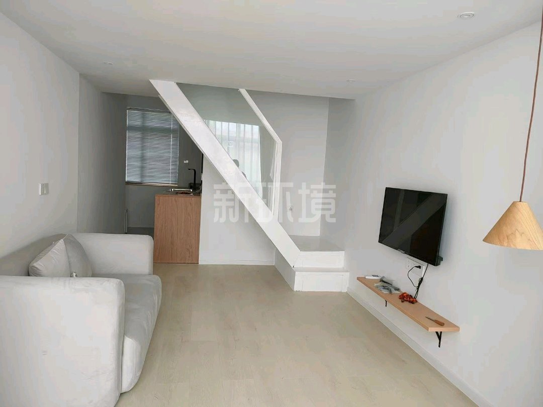 丽景天下二期  3室2厅2卫    140.0万 丽景天下二期  3室2厅2卫    140.0万客厅