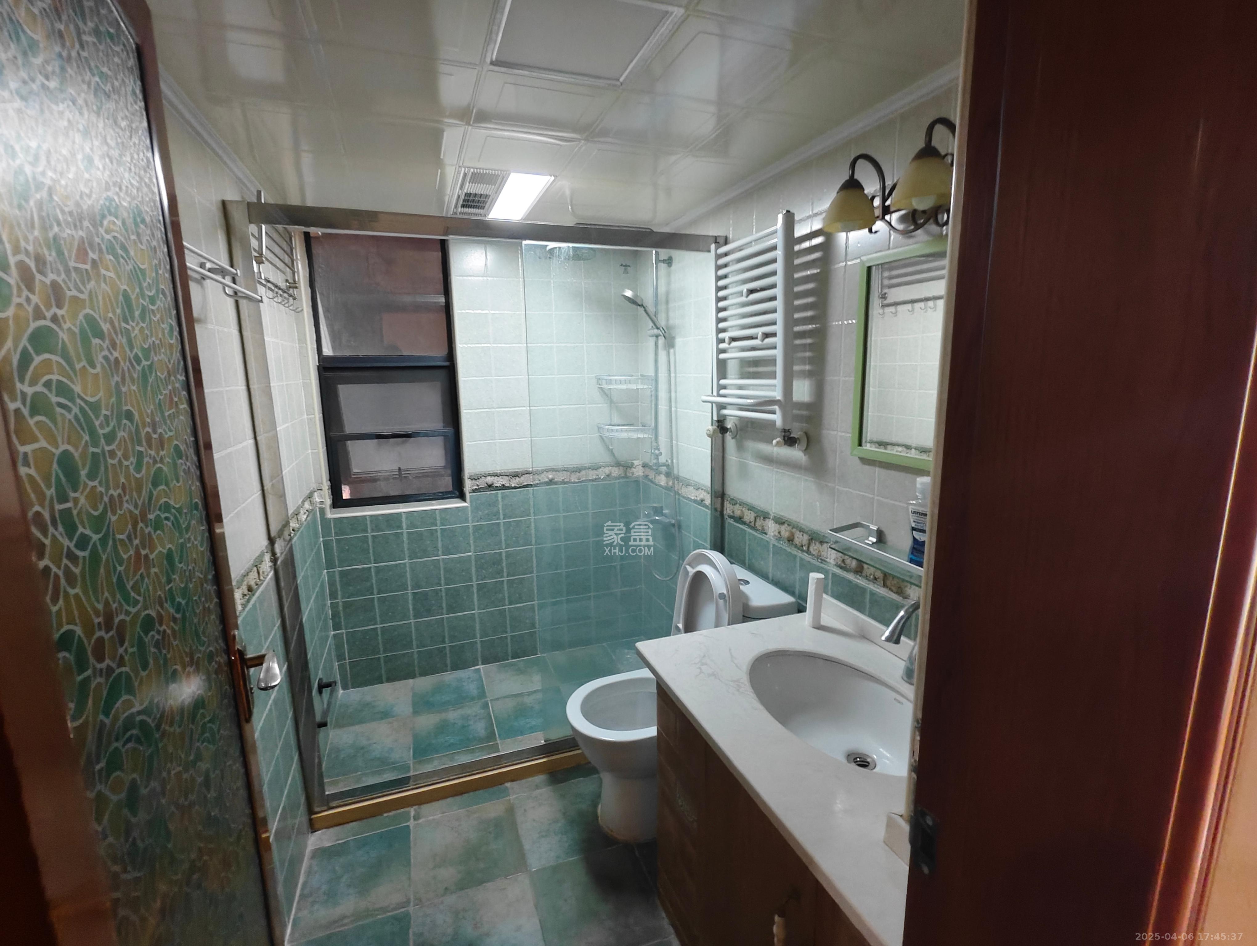 茂华国际湘 3室2厅2卫 3800.0元/月 茂华国际湘 3室2厅2卫 3800.0元/月室内图