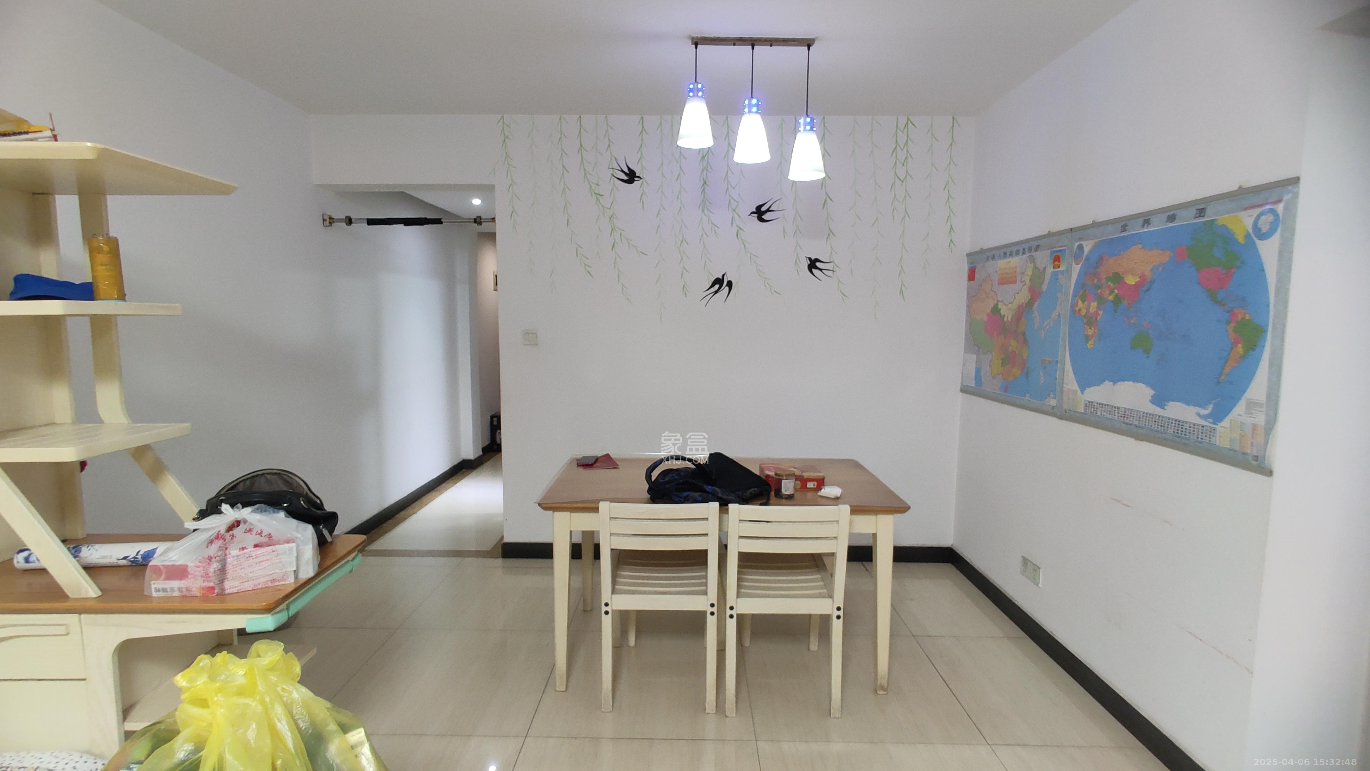 嘉华城(一期) 3室2厅1卫 2300.0元/月 嘉华城(一期) 3室2厅1卫 2300.0元/月室内图