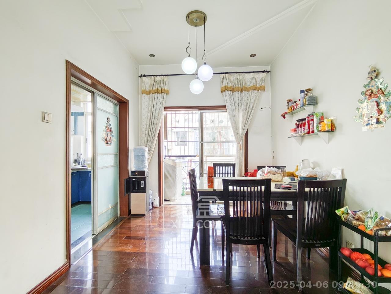 山水人家三期 3室2厅1卫 1800.0元/月 山水人家三期 3室2厅1卫 1800.0元/月室内图