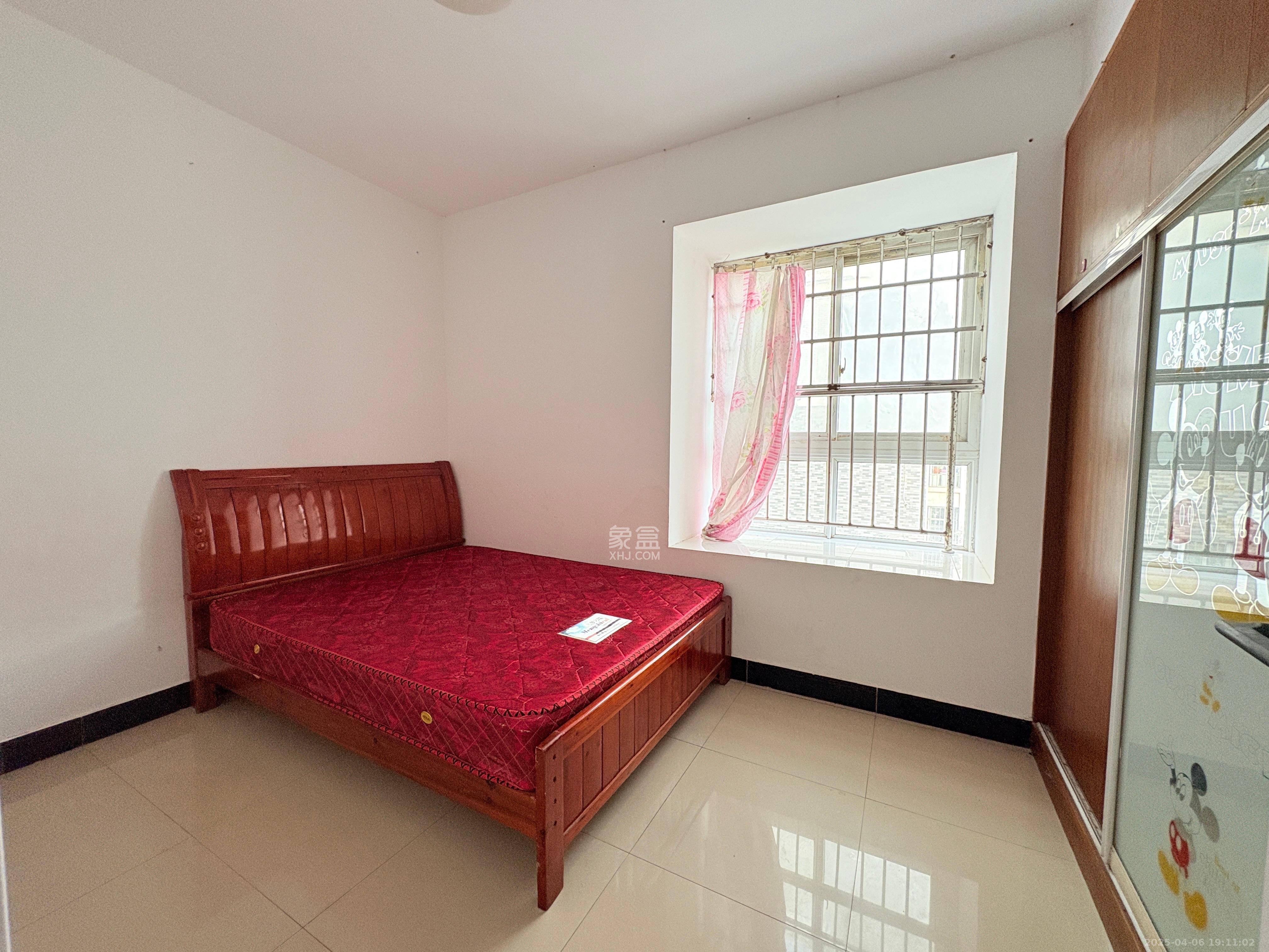 明天一城 1室2厅1卫 1350.0元/月 明天一城 1室2厅1卫 1350.0元/月室内图