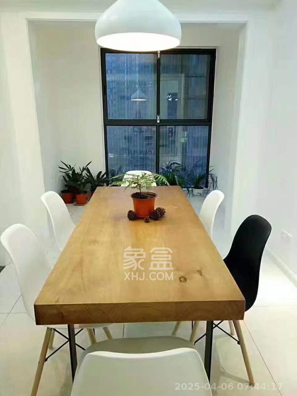富春山  3室1厅2卫   2600.00元/月室内图