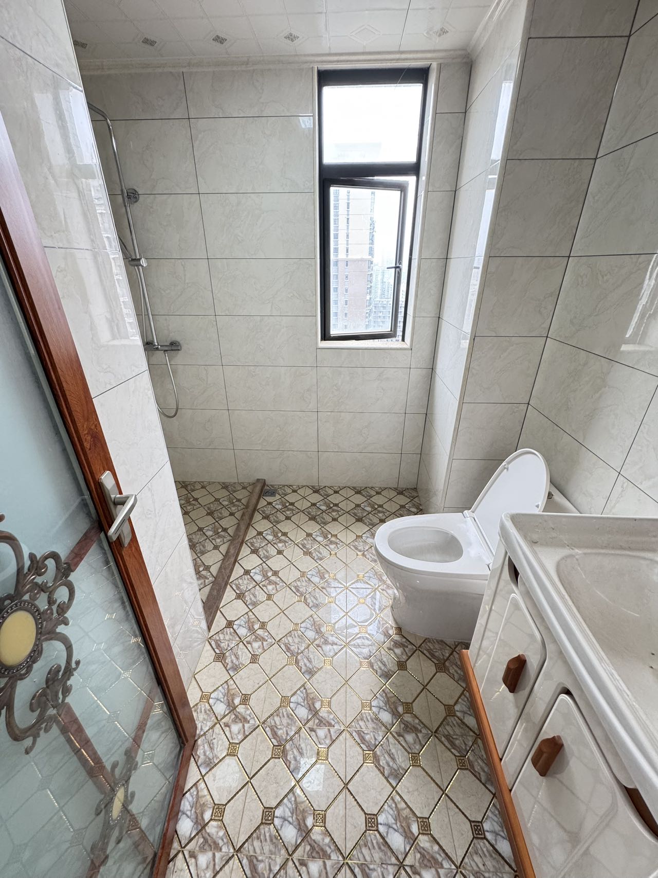 五源河公寓B区 3室2厅2卫 185.0万 五源河公寓B区 3室2厅2卫 185.0万室内图