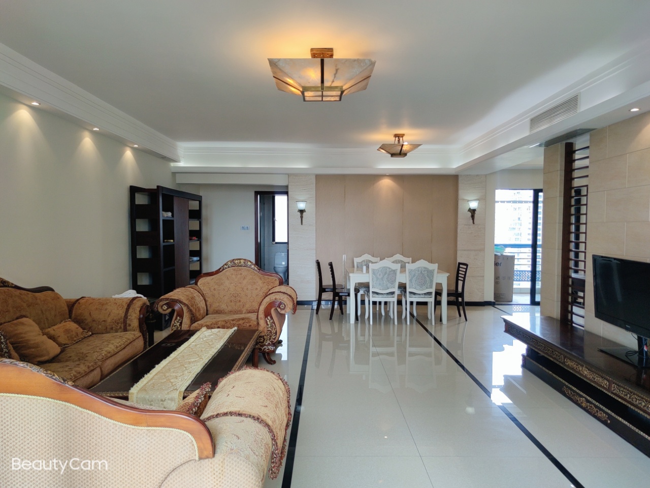 紫荆花园二区 4室2厅2卫 6800.0元/月 紫荆花园二区 4室2厅2卫 6800.0元/月室内图