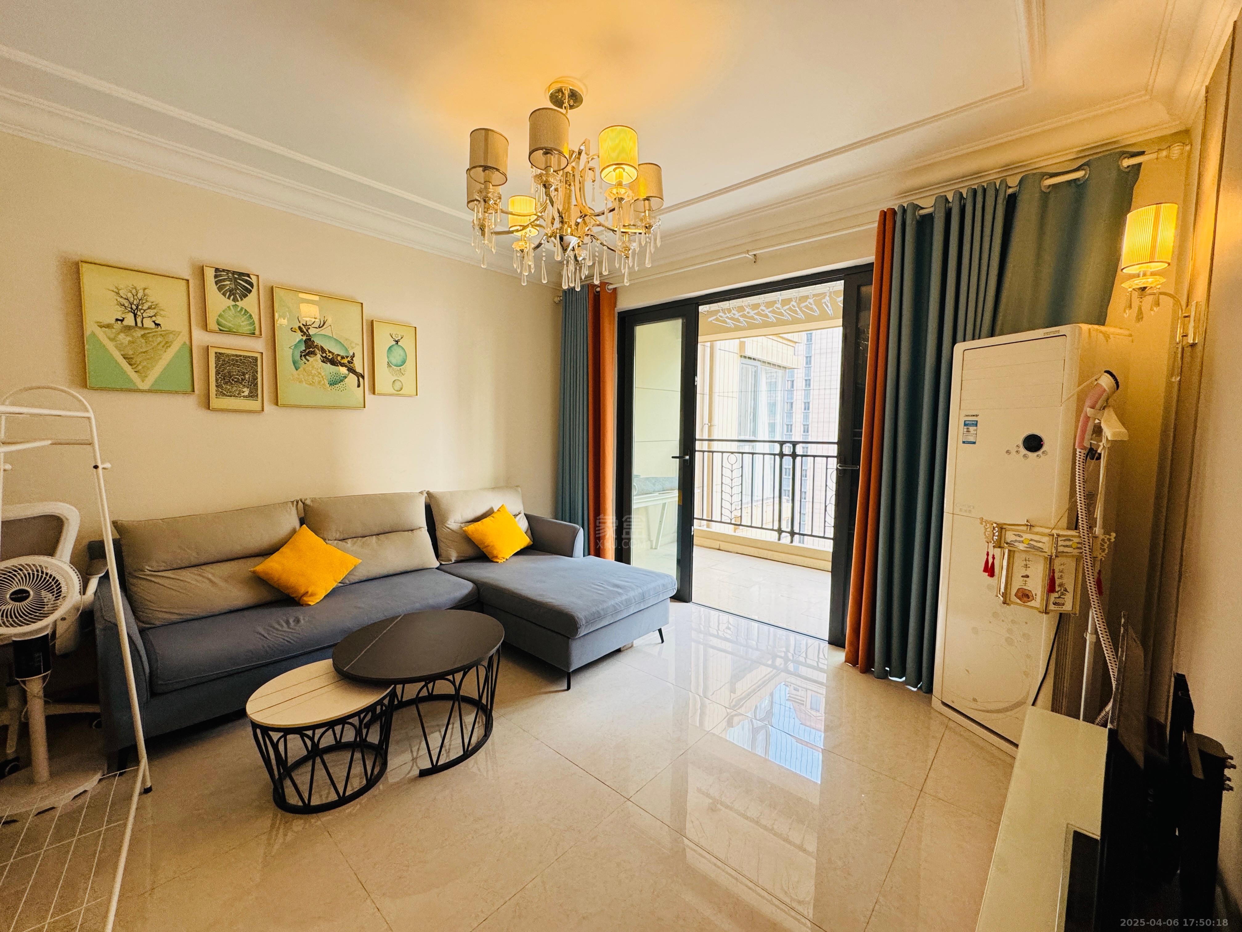 恒大华府 3室2厅1卫 2300.0元/月 恒大华府 3室2厅1卫 2300.0元/月室内图